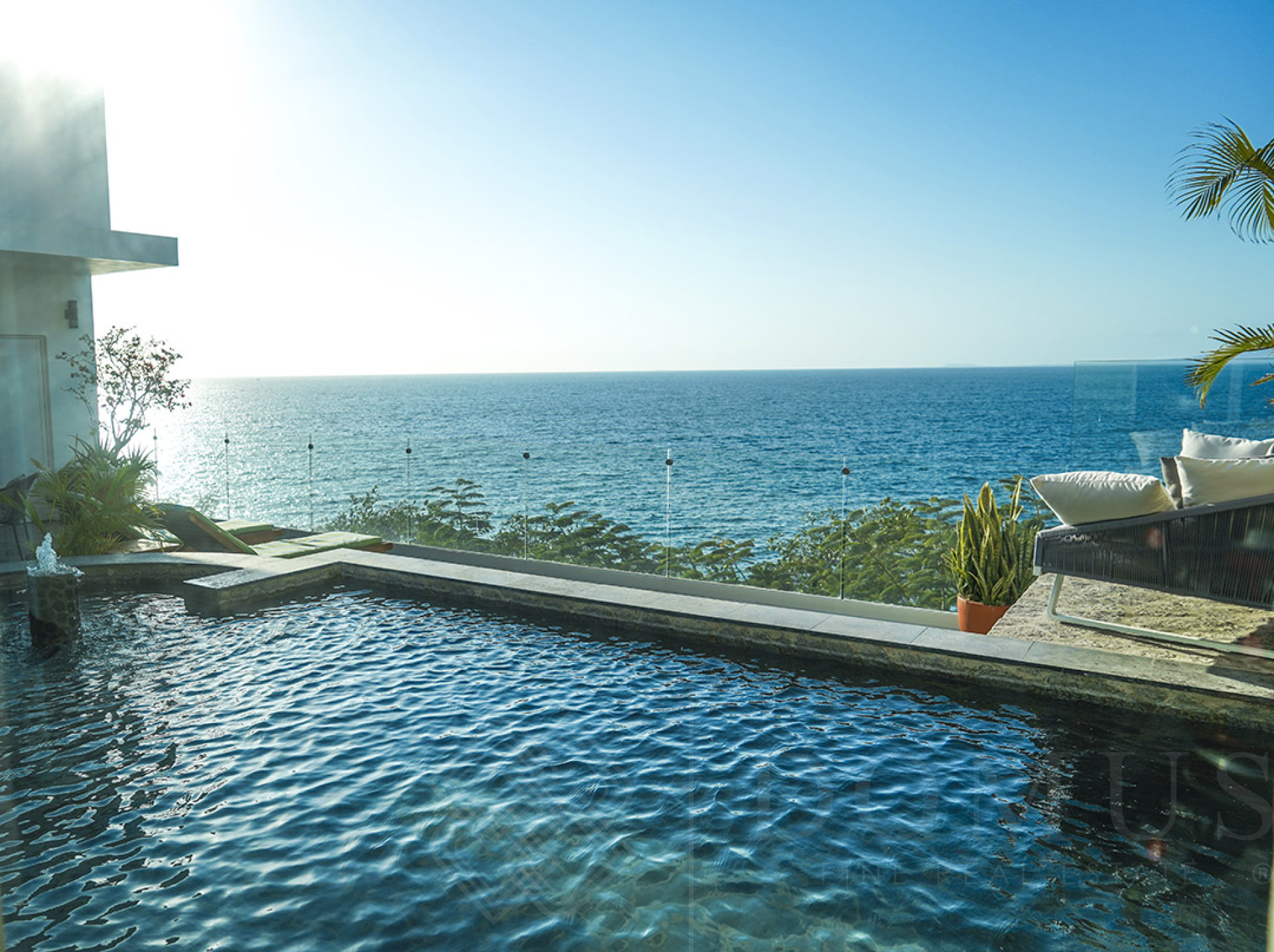 Image gallery of Casa Regia - Oceanfront Home for Sale in Mismaloya