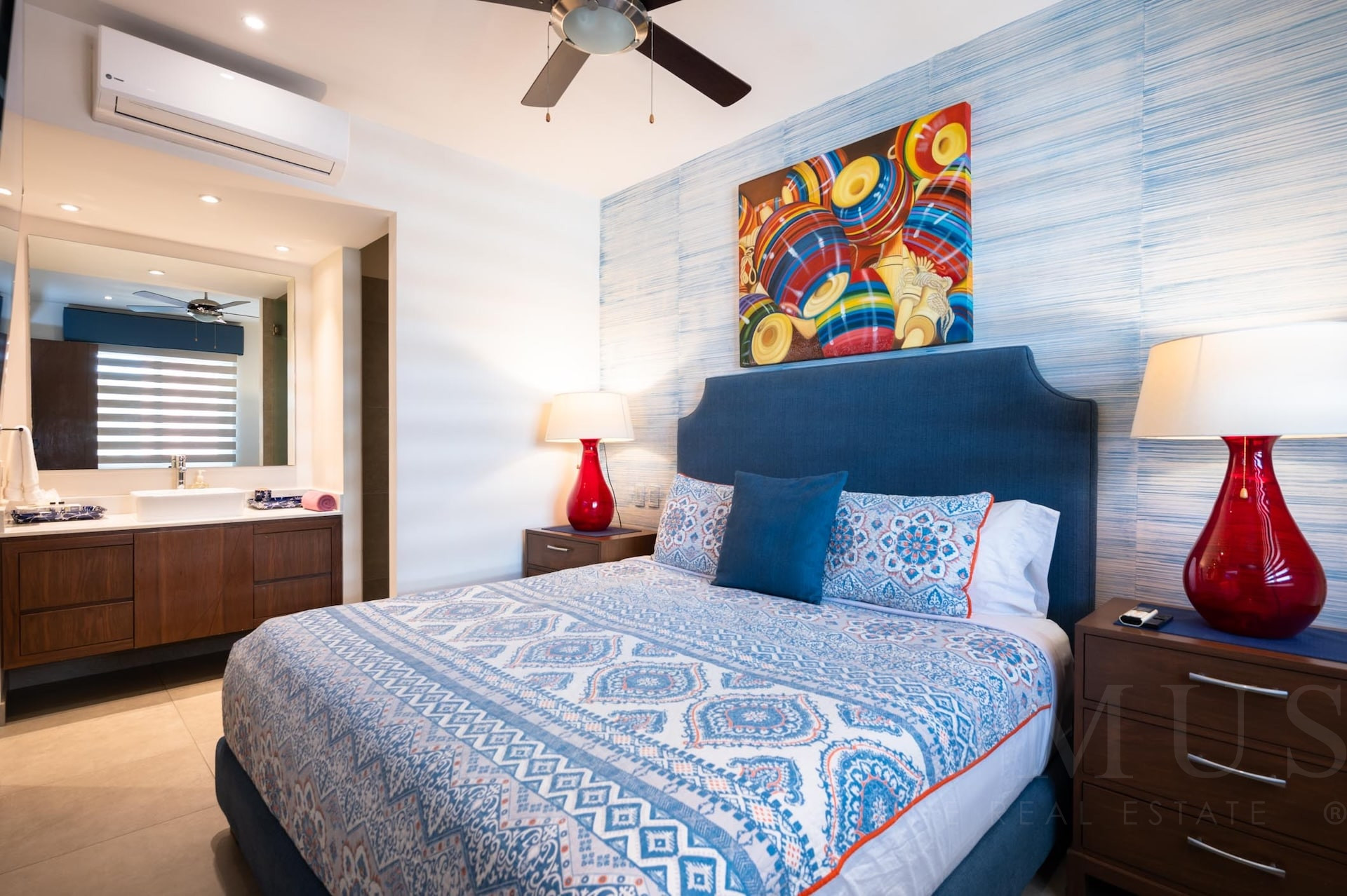 Image gallery of Condo Pavilion 703 Romantic Zone