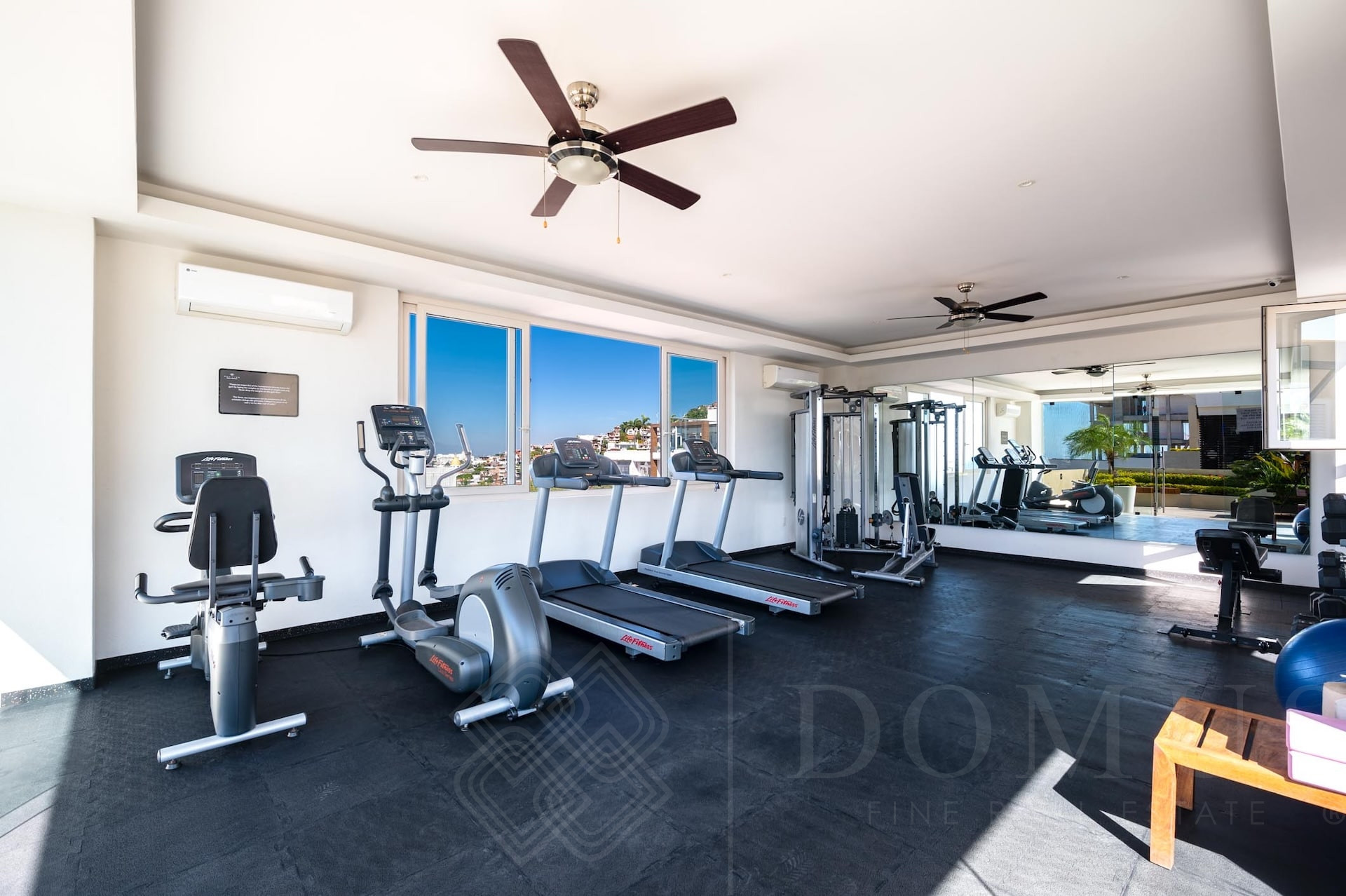 Image gallery of Condo Pavilion 703 Romantic Zone