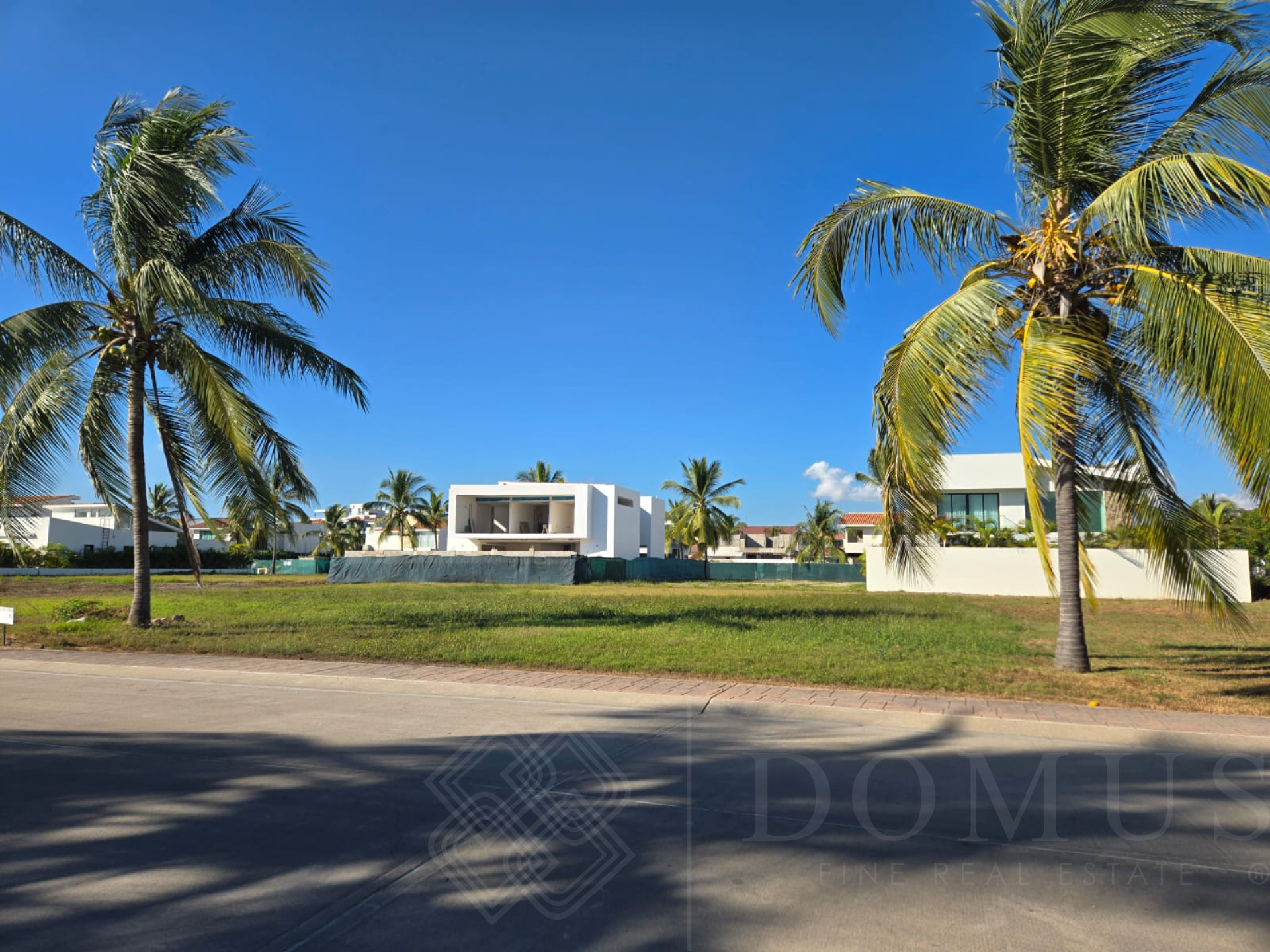 Image gallery of Abedul Lot 55 - Lot for Sale in Los Tigres