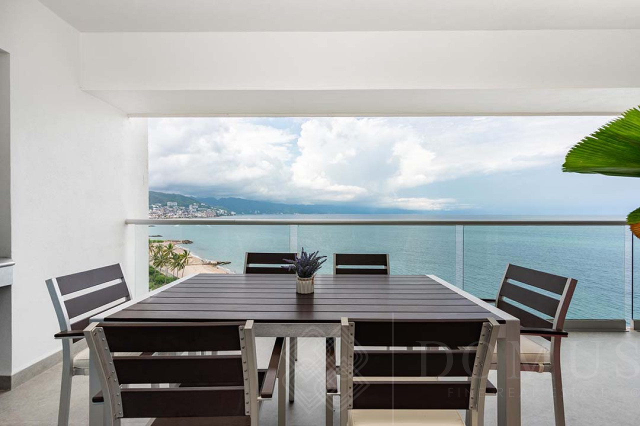 Harbor 171 Torre Norte 906 - Departamento en venta frente al mar en Puerto Vallarta