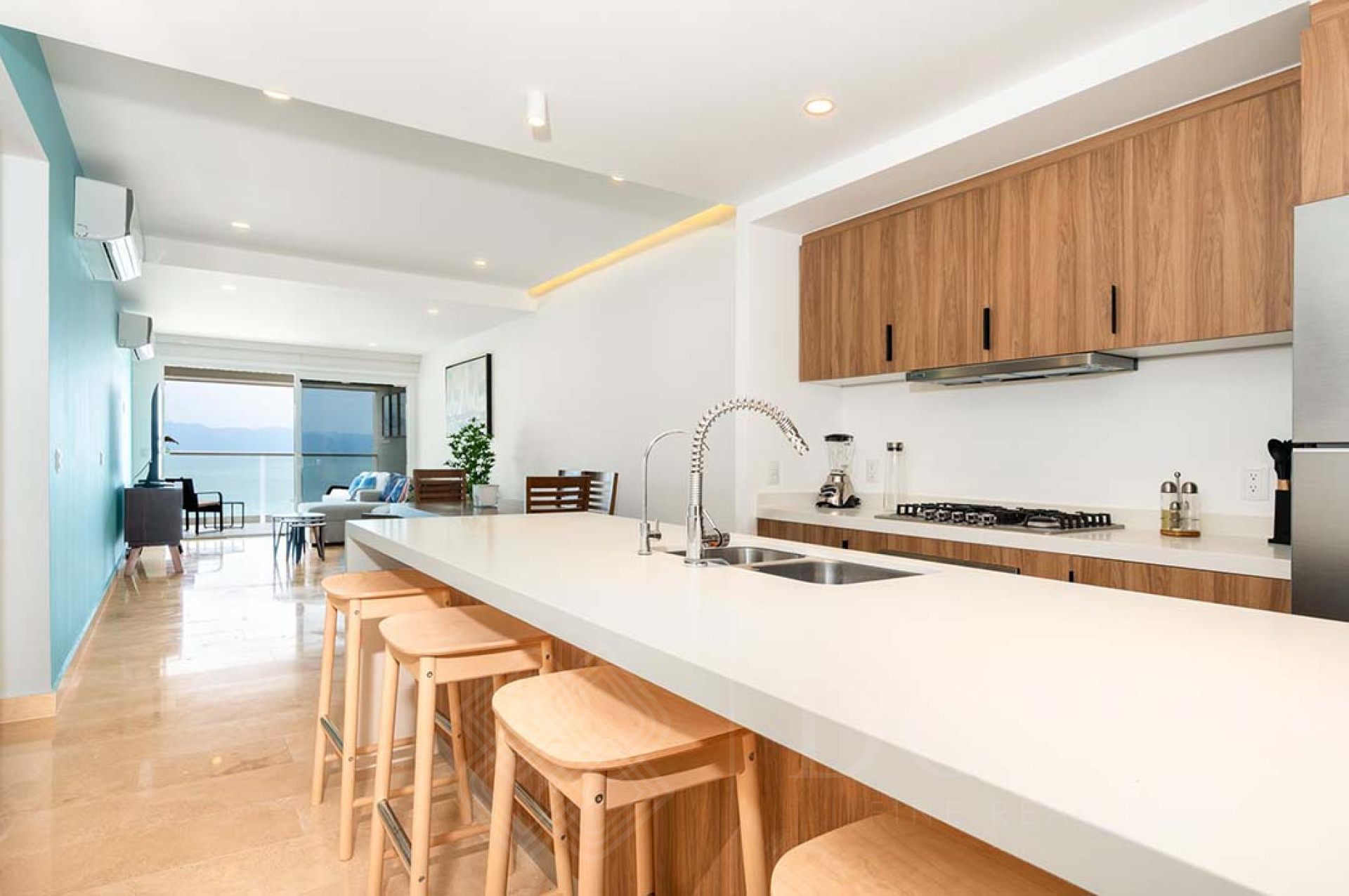 Image gallery of Harbor 171 Torre Norte 906 - Oceanfront apartment for sale in Puerto Vallarta