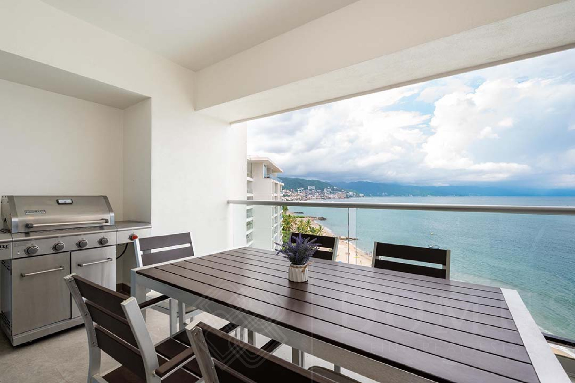Image gallery of Harbor 171 Torre Norte 906 - Oceanfront apartment for sale in Puerto Vallarta