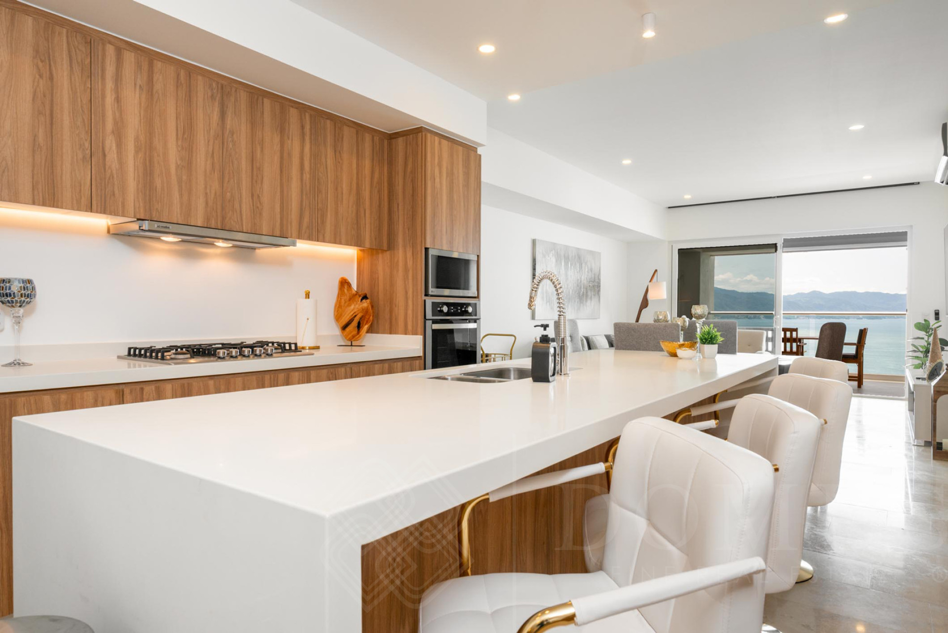 Image gallery of 1803 North Tower, Harbor 171 Puerto Vallarta. A beachfront condo with spectacular views of the bay.