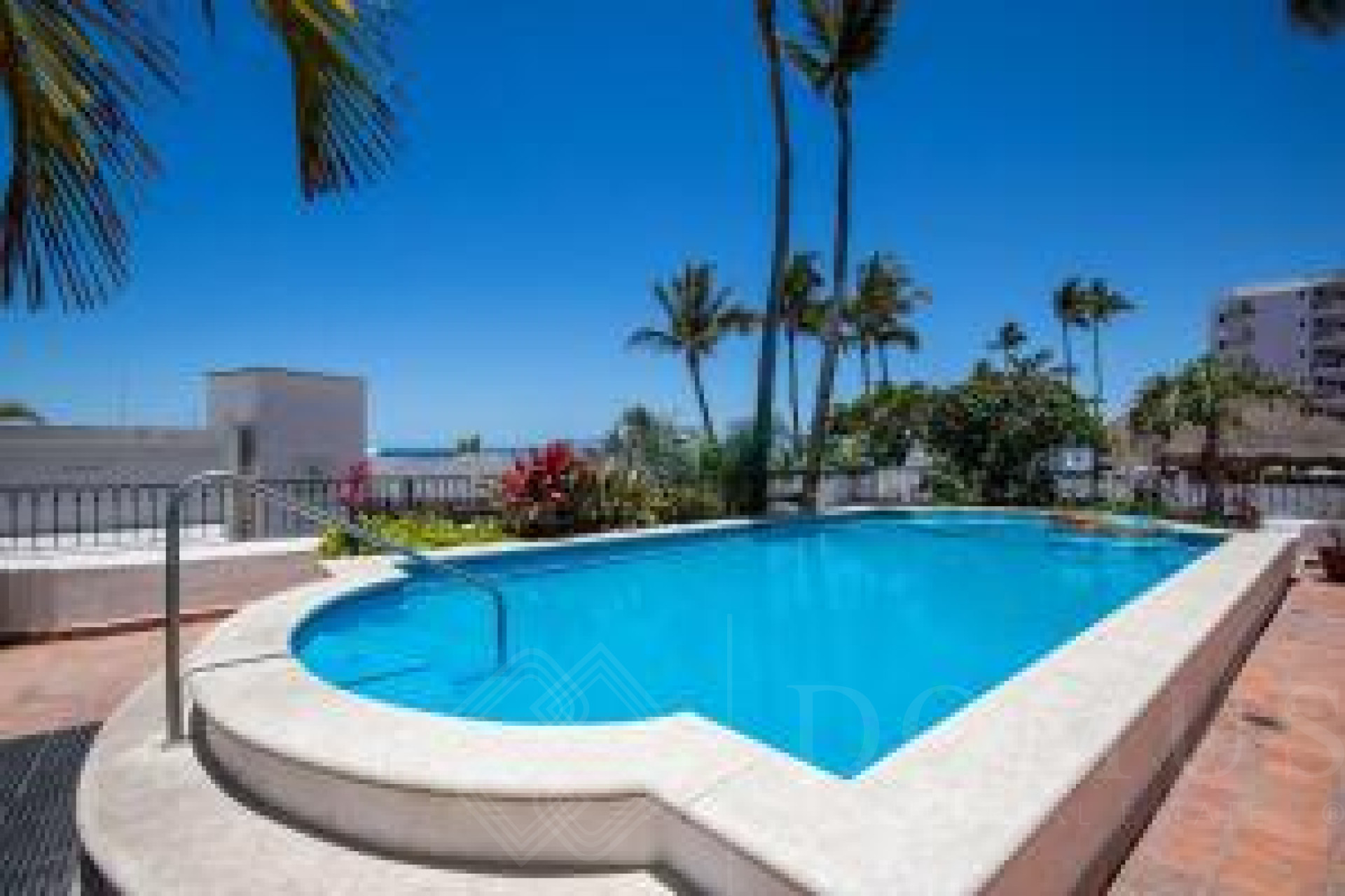 Galeria de One Beach Street 205B - Departamento en venta frente al mar, Zona Romántica