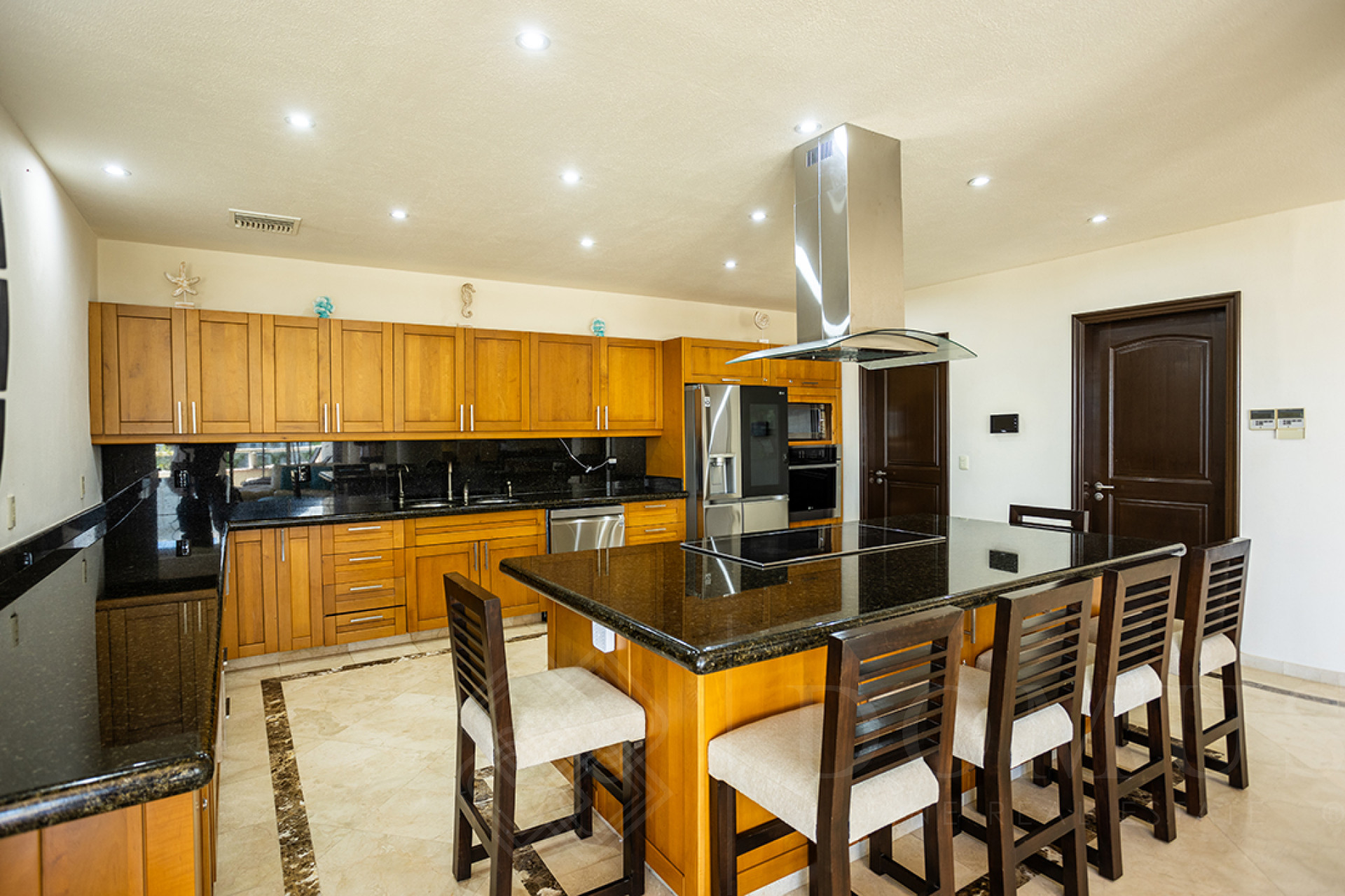 Galeria de Quinta del Mar Torre 2 PH 601 - Penthouse frente al mar en venta Riviera Nayarit