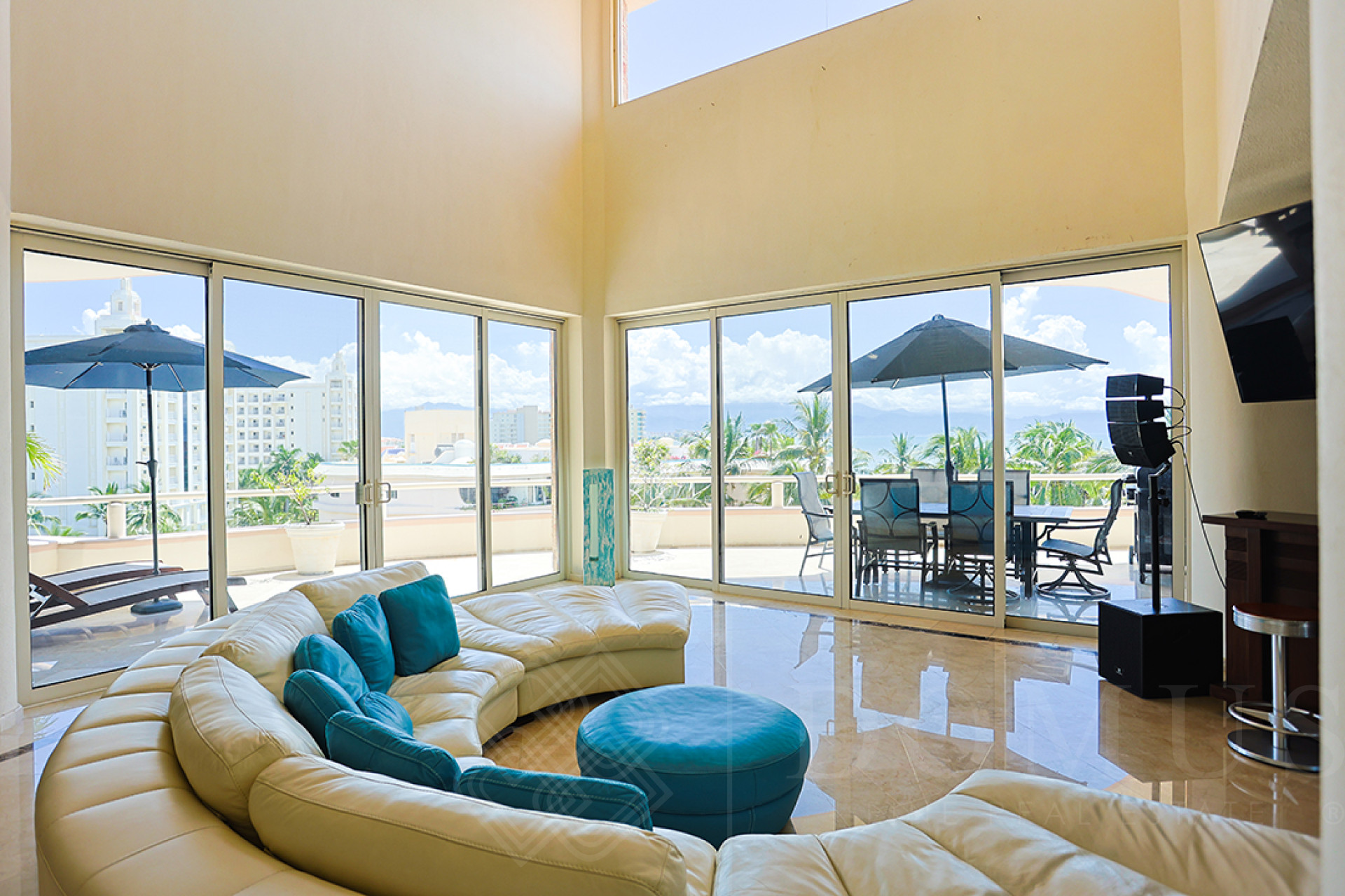 Galeria de Quinta del Mar Torre 2 PH 601 - Penthouse frente al mar en venta Riviera Nayarit