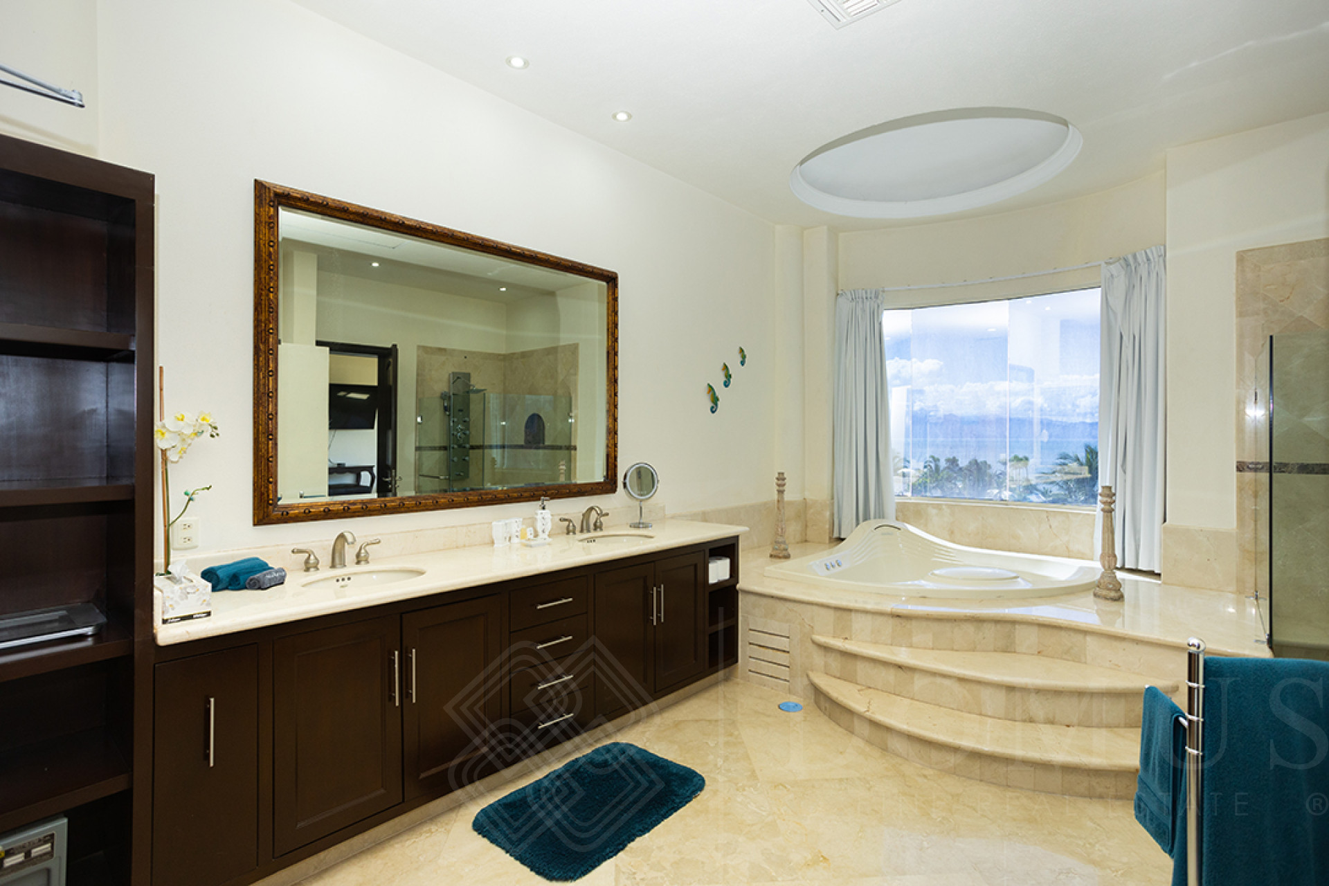 Galeria de Quinta del Mar Torre 2 PH 601 - Penthouse frente al mar en venta Riviera Nayarit