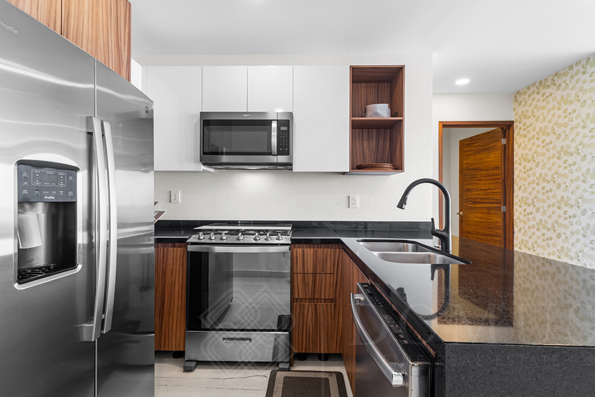 Galeria de Quinta Banderas 501 - Departamento en venta en Bucerías, Nayarit