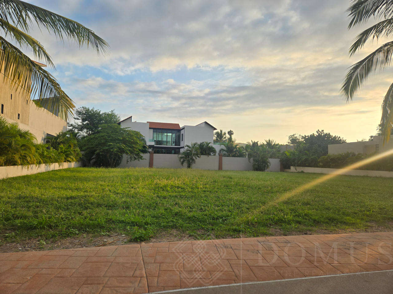 Lote Abedul 24 - Terreno en venta en el fraccionamiento Los Tigres Nuevo Vallarta