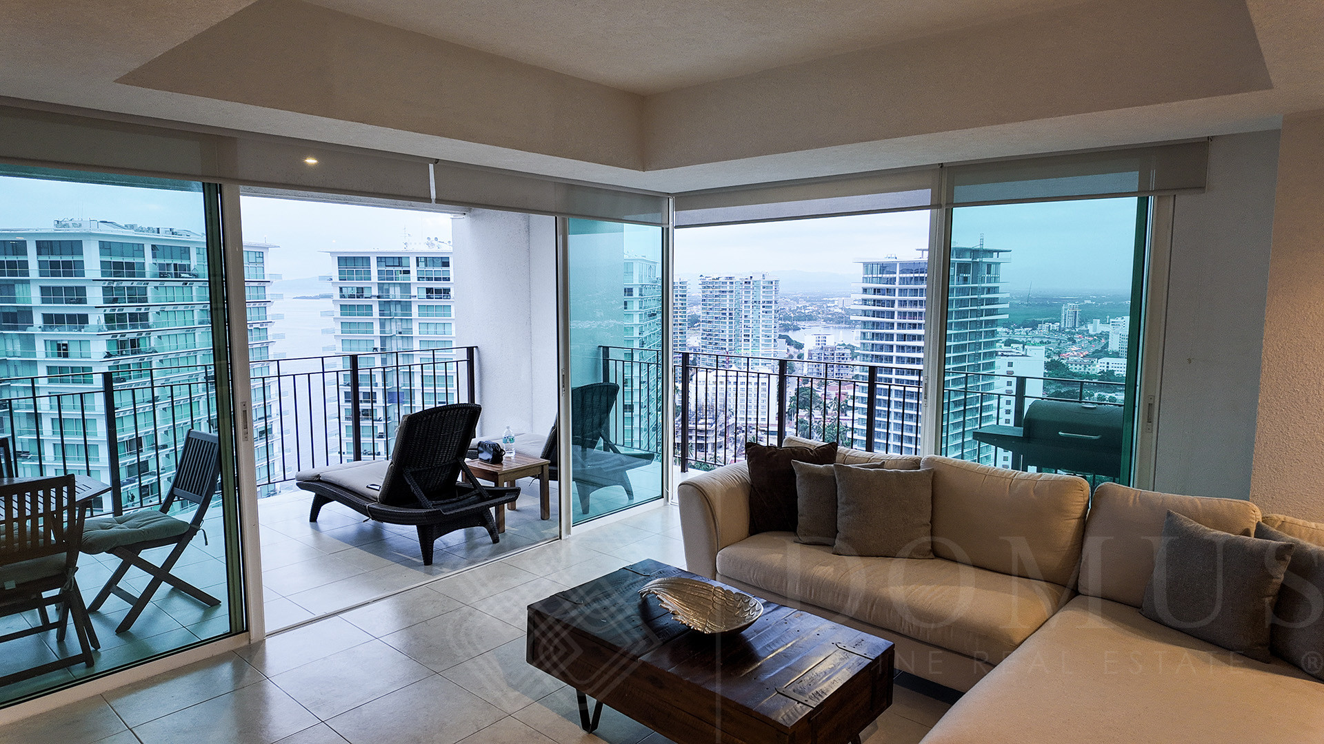 Galeria de Departamento 2501 Torre 3000, Grand Venetian