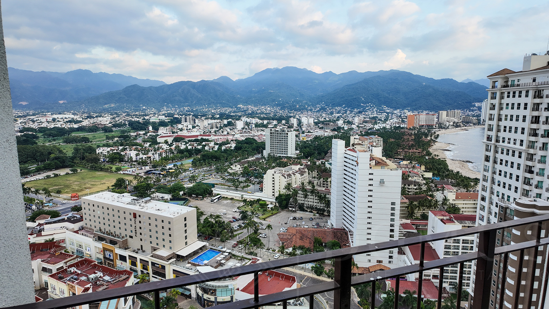 Galeria de Departamento 2501 Torre 3000, Grand Venetian