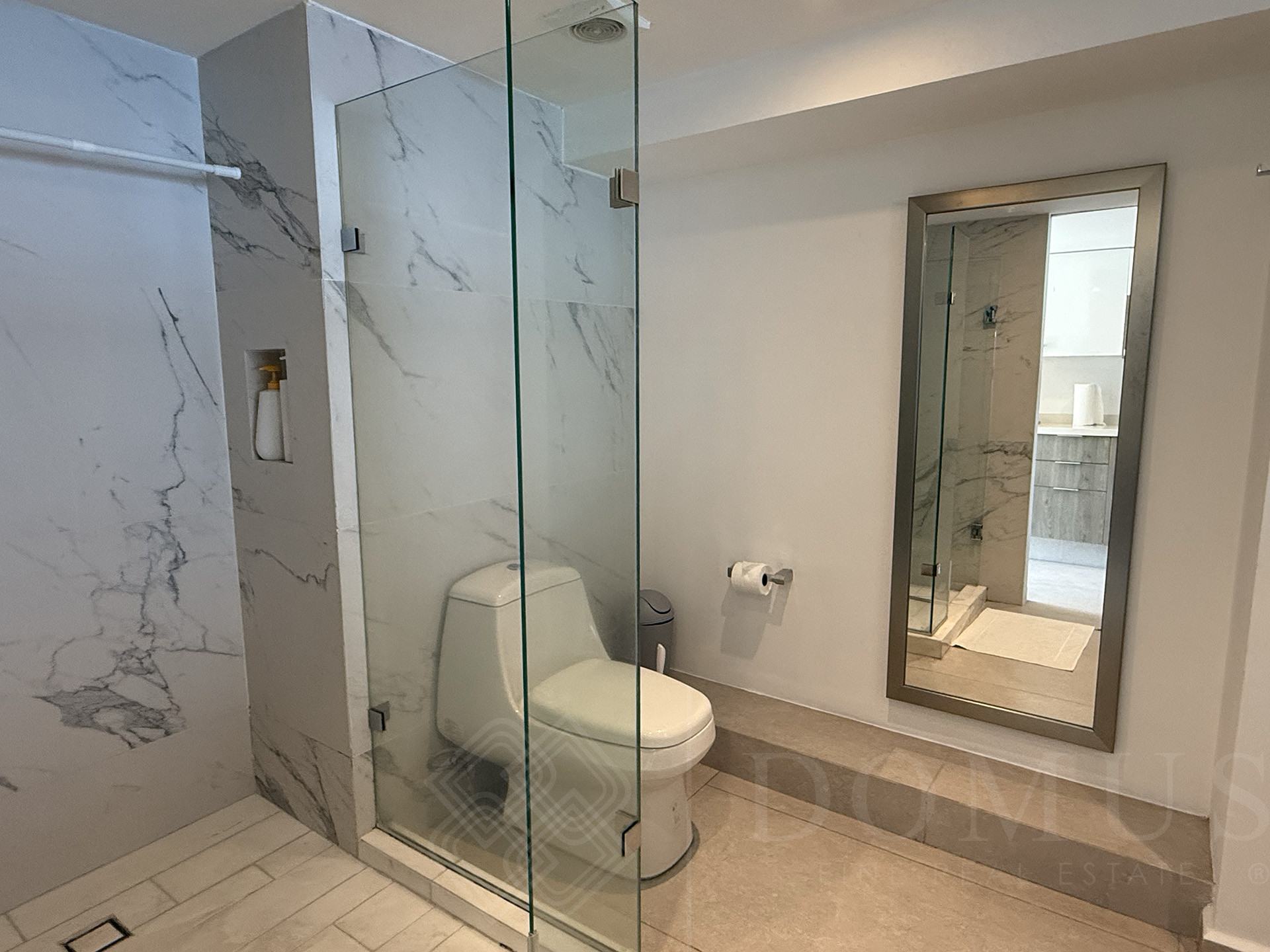 Galeria de Harbor 171 Torre Sur #6009