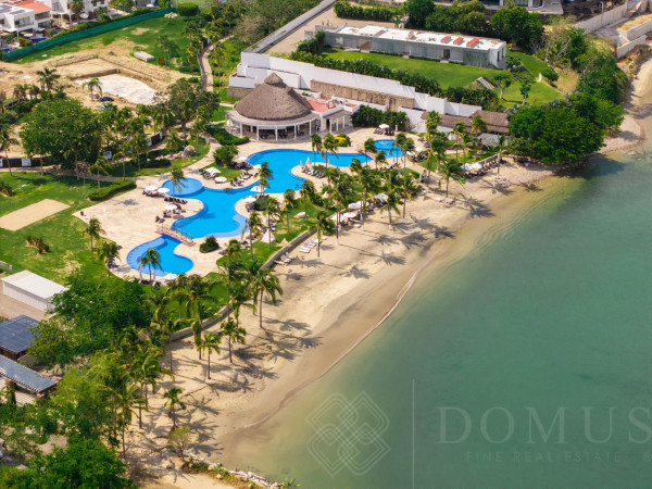 Casa Tortugas #55, B Nayar