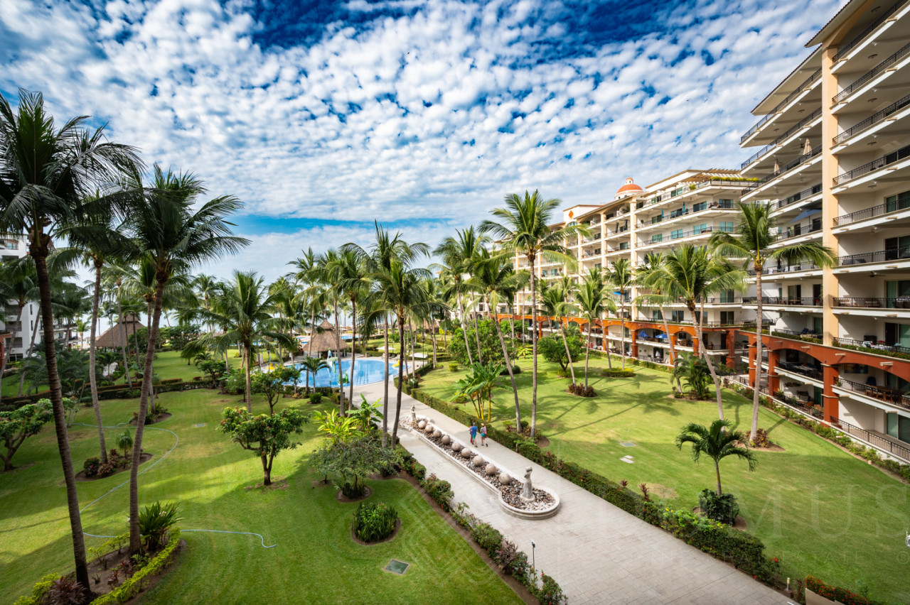 Departamento de 2 recámaras en venta en el condominio Playa Royale Nuevo Vallarta