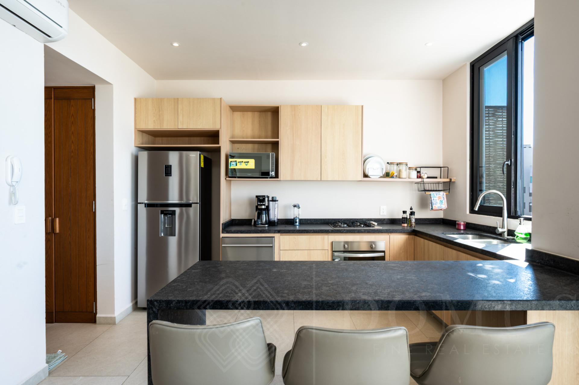 Galeria de Makare 502, Playa Los Picos, Bucerias