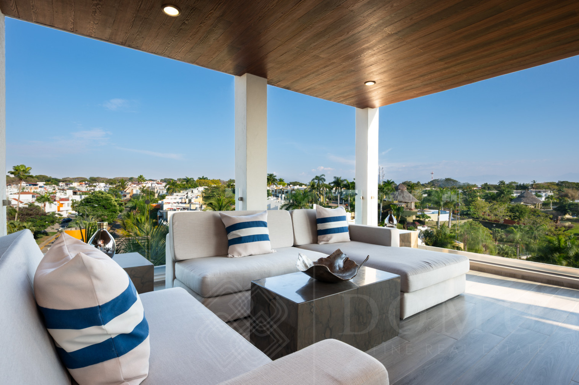 Galeria de Quadrant PH 1506, Bucerías