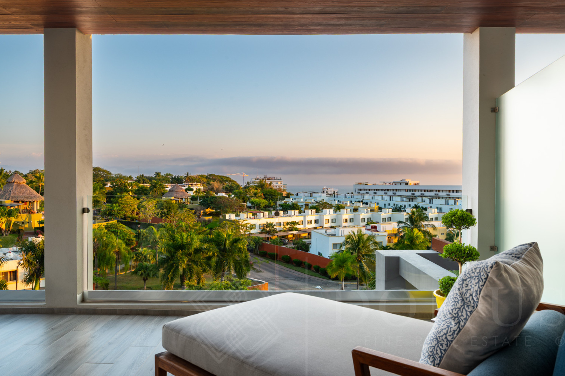 Galeria de Quadrant PH 1506, Bucerías