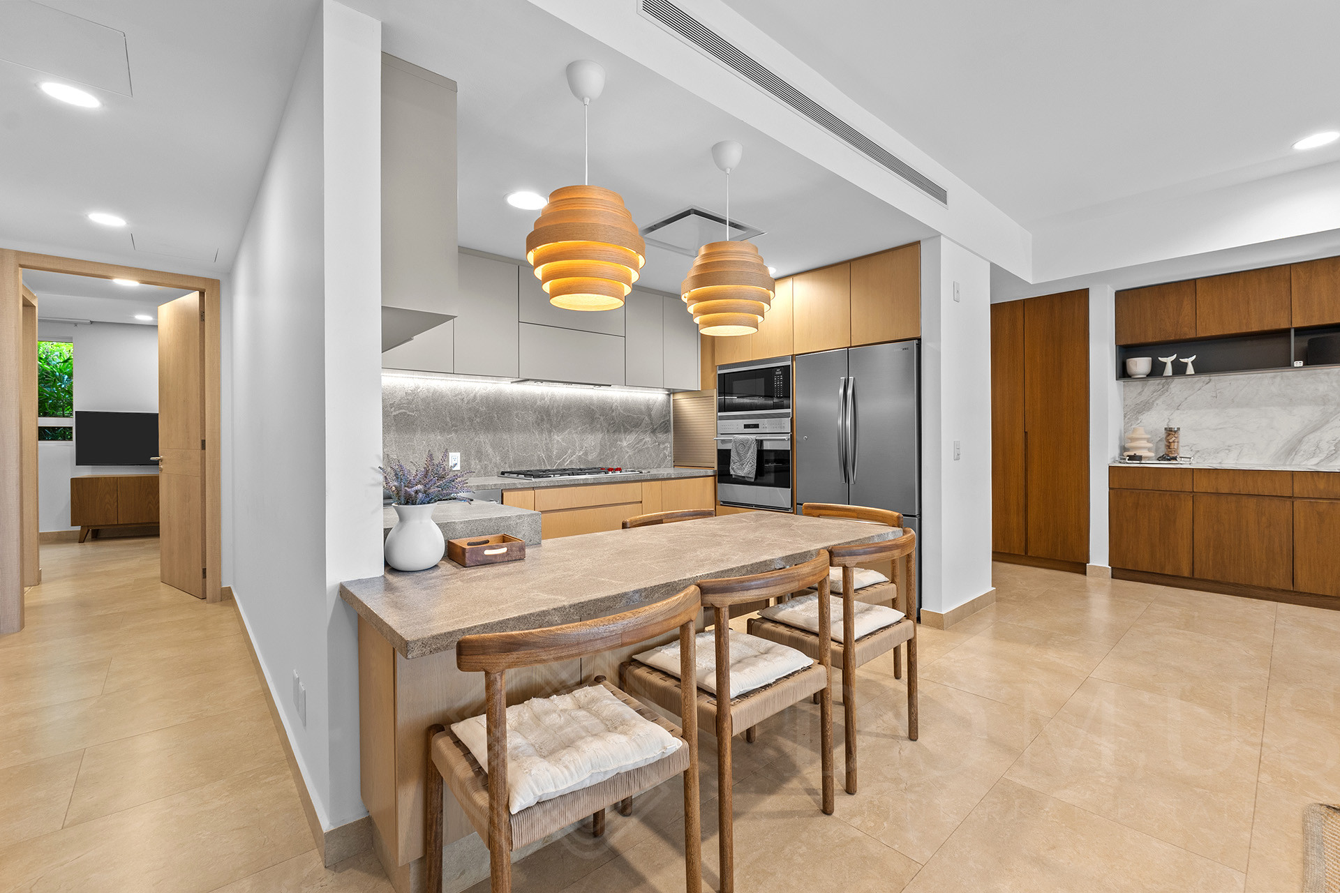 Galeria de Delcanto GH 05F. Flamingos Ocean Side