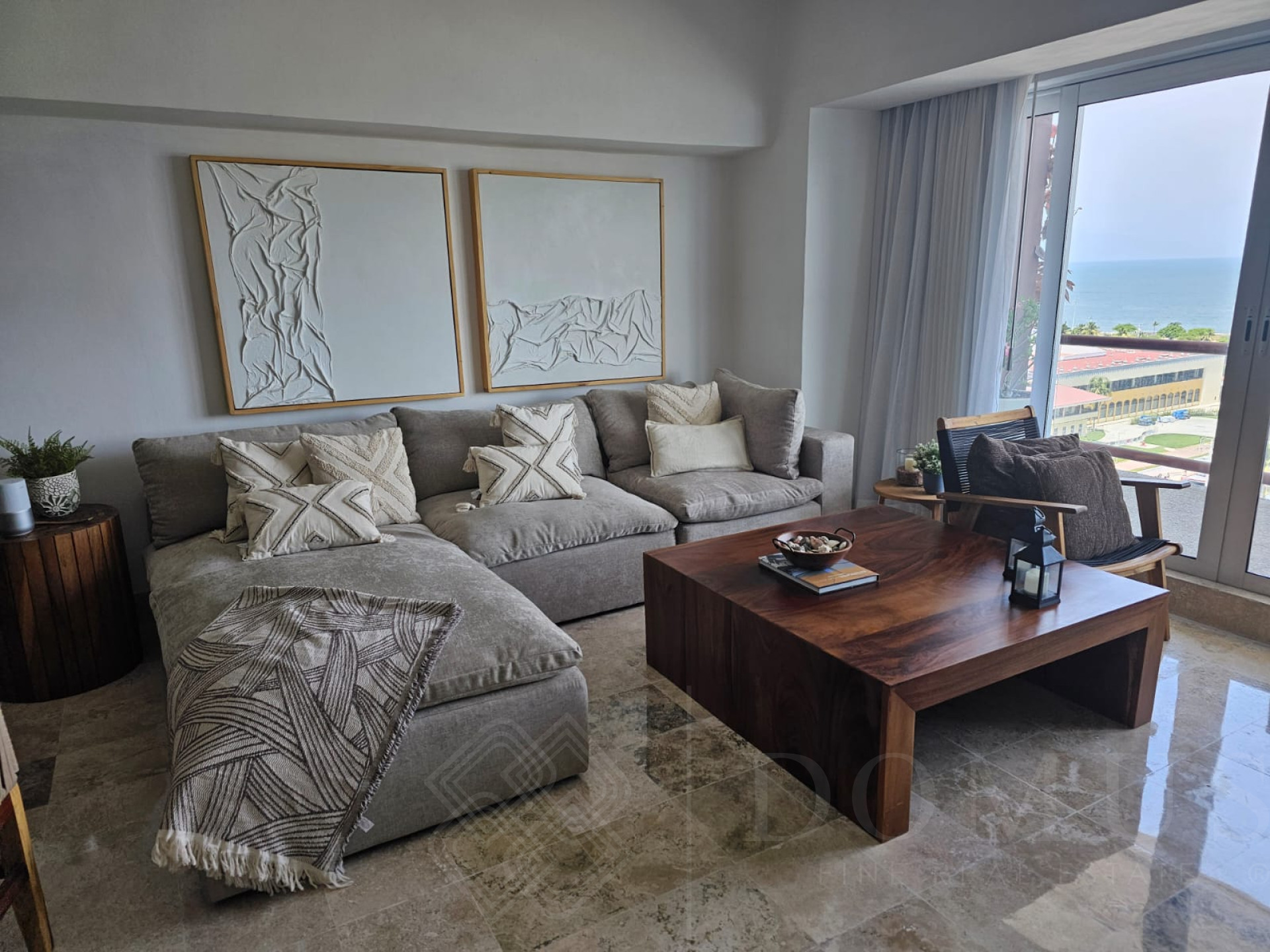 Galeria de Deck 12 Unidad #1103