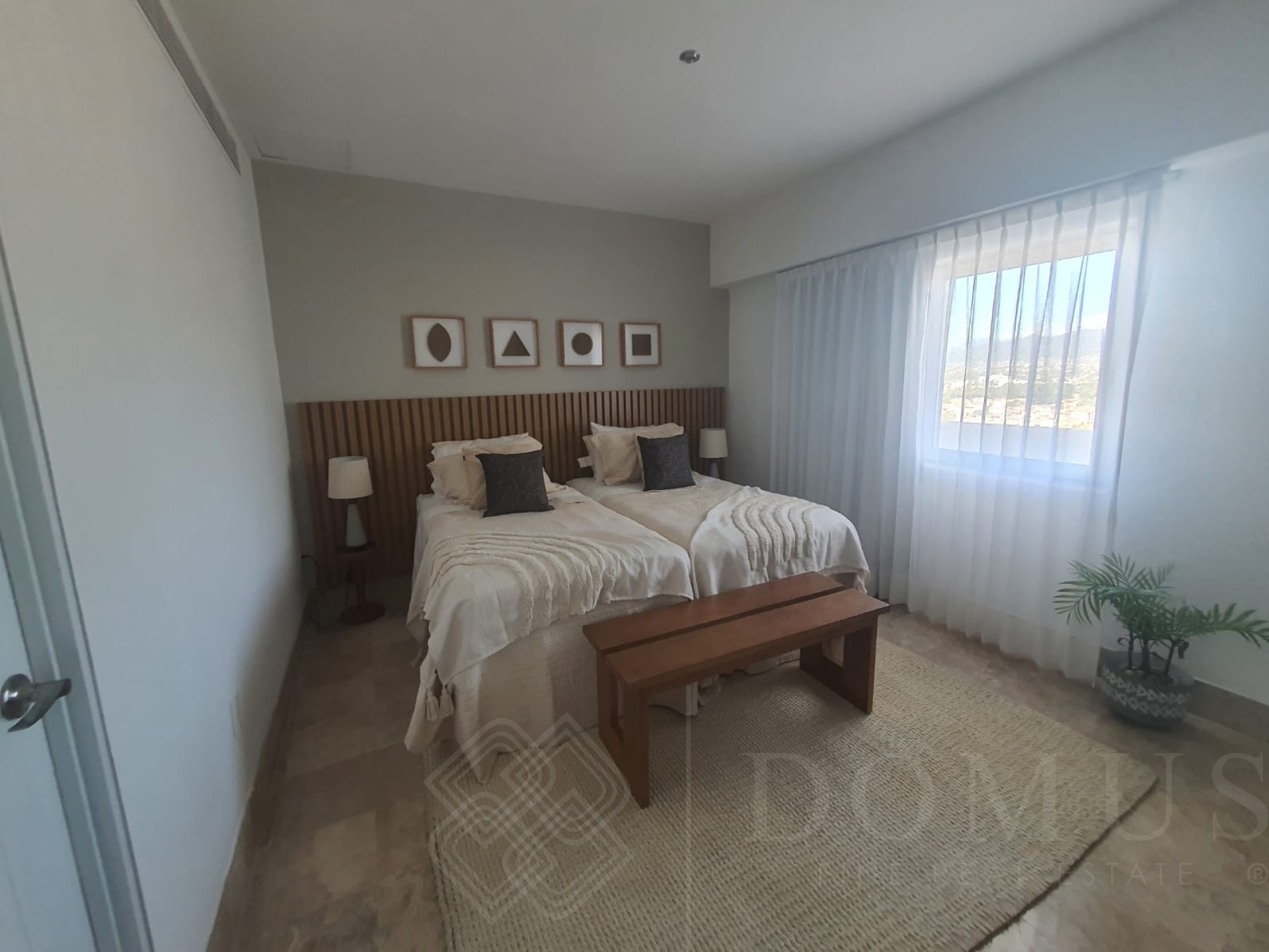 Galeria de Deck 12 Unidad #1103