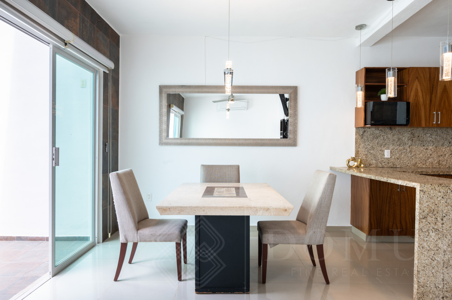 Galeria de Casa Las Estrellas, Villas Universidad