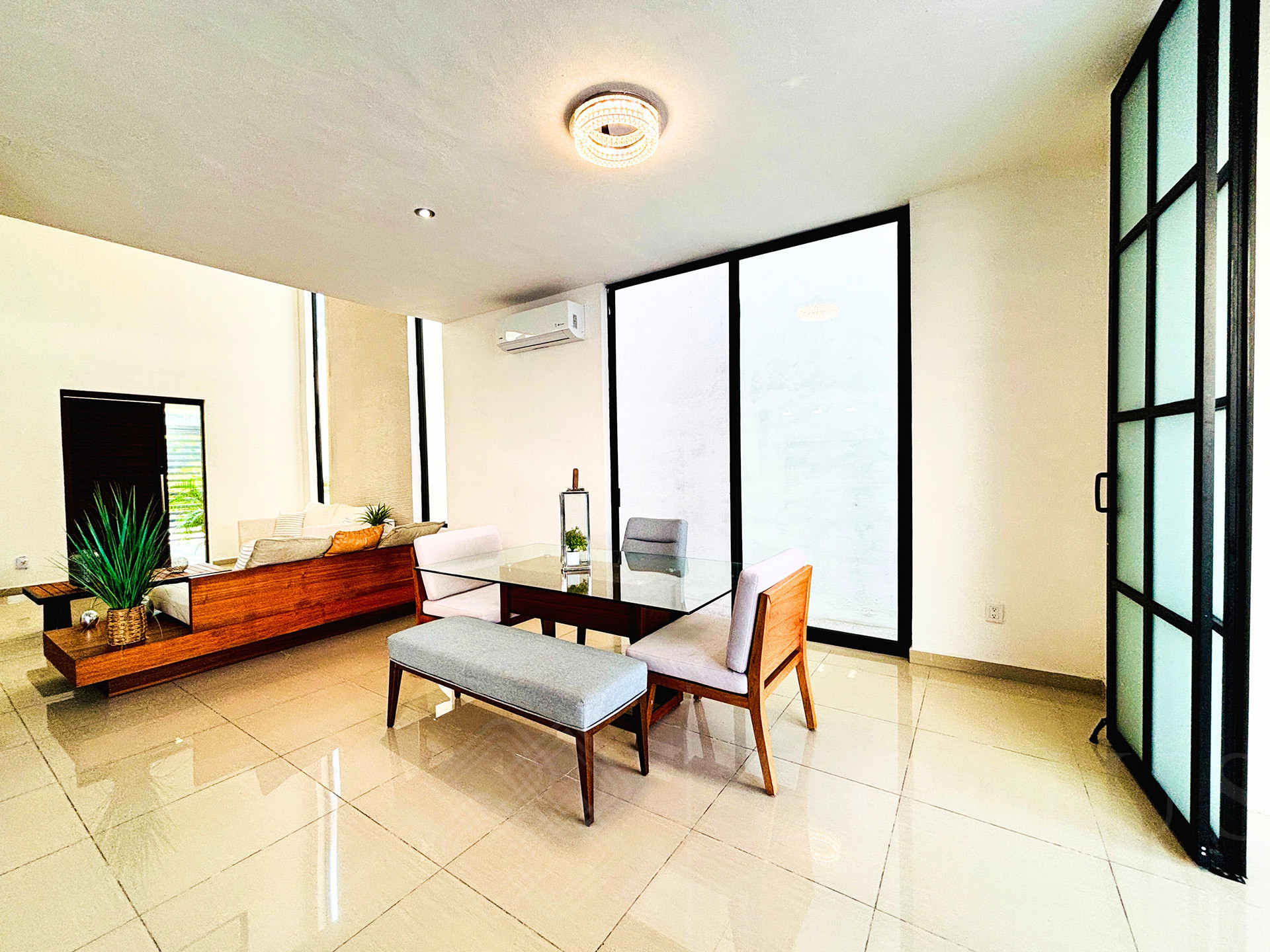 Image gallery of Wendy House, Rinconada de Banderas