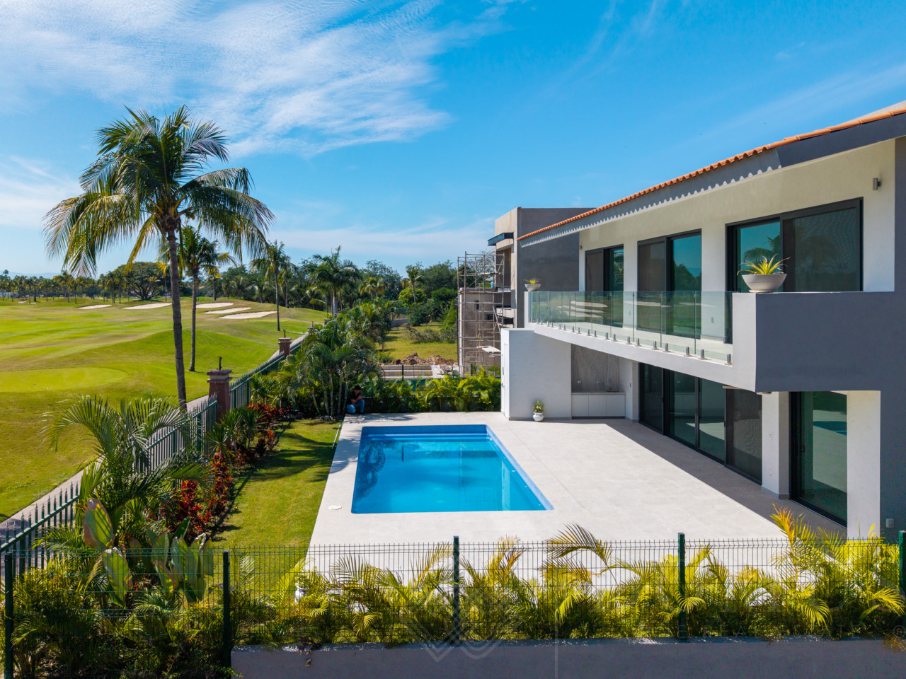 Casa en venta en Los Tigres Nuevo Vallarta, Abedul 9 con vista al campo de golf