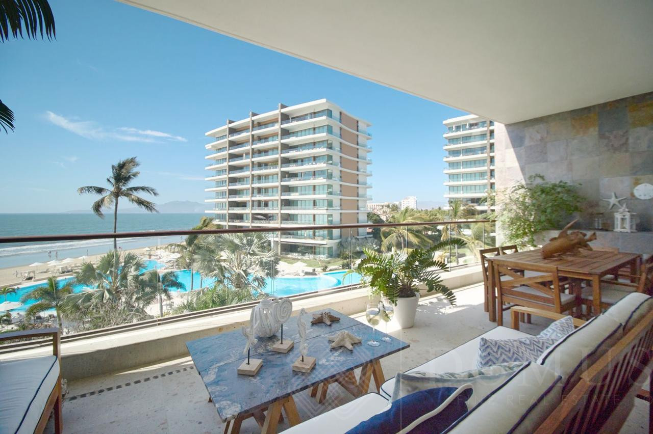 Departamento frente a playa en venta en Luma Nuevo Vallarta, unidad 143