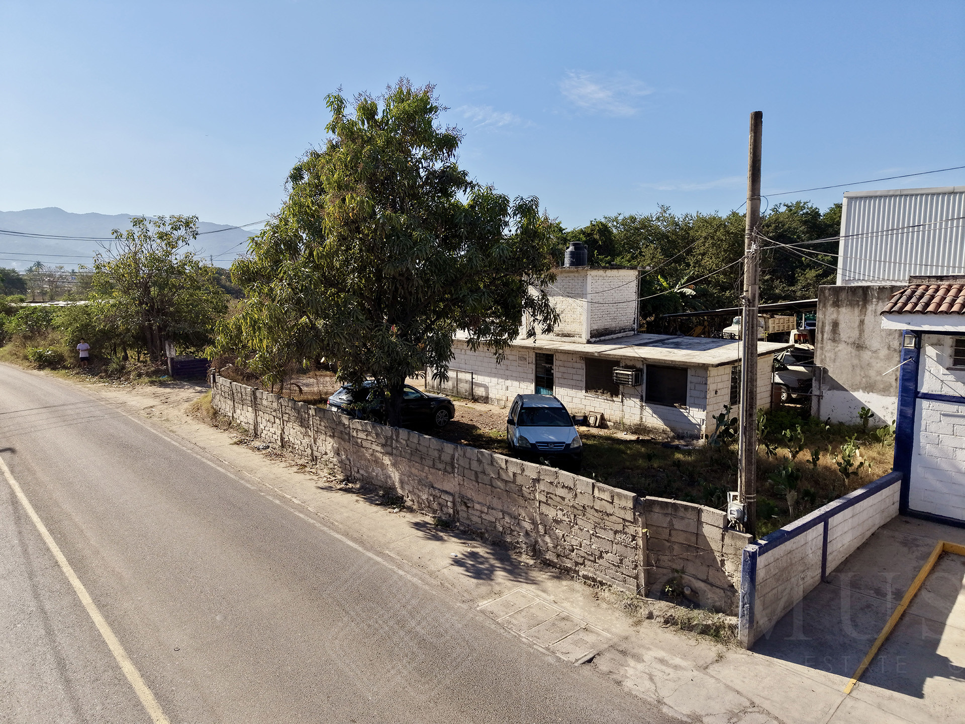 Galeria de Lote en 16 de Septiembre, La Floresta