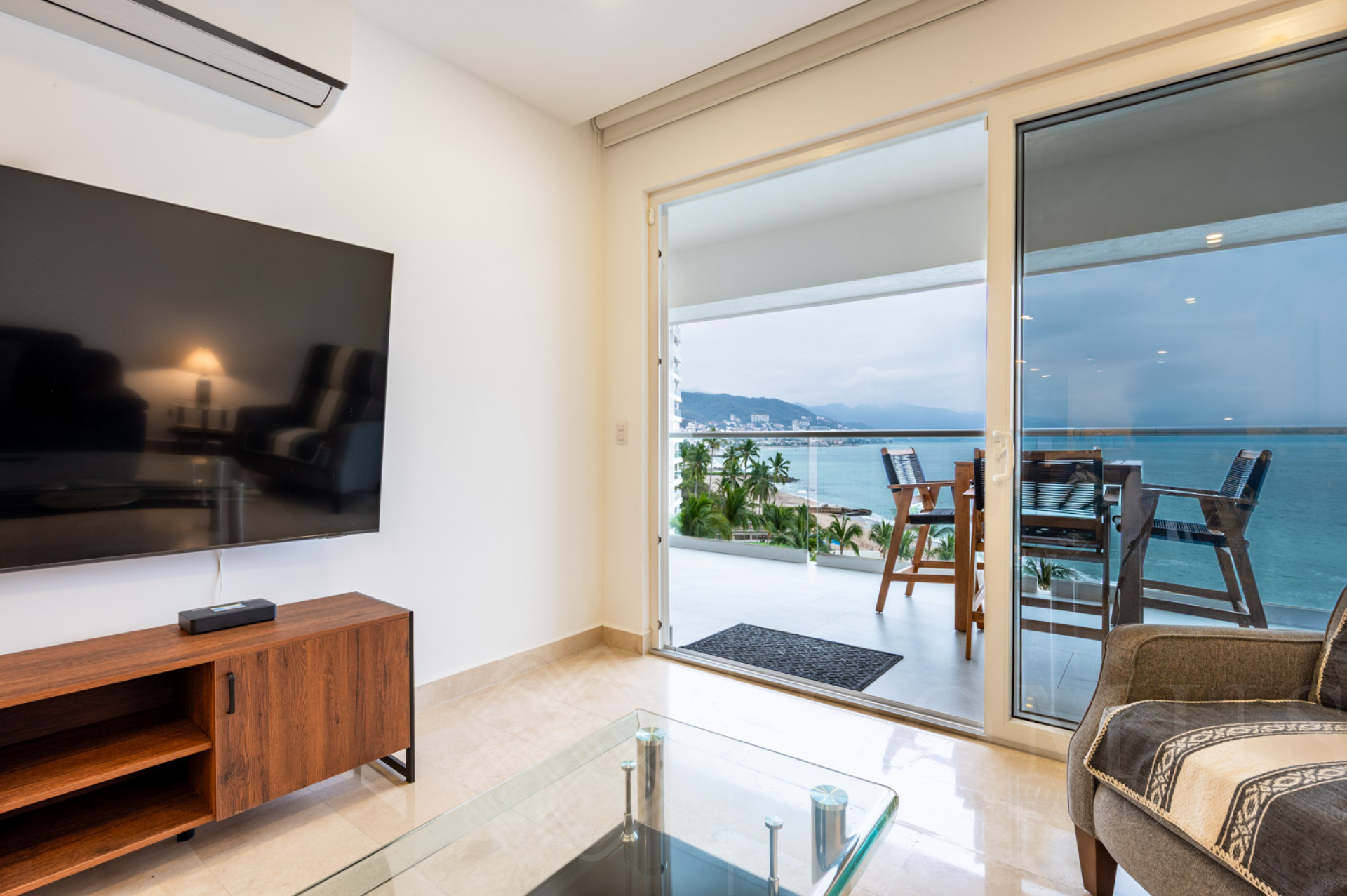 Image gallery of Harbor 171 North Tower Unit #506