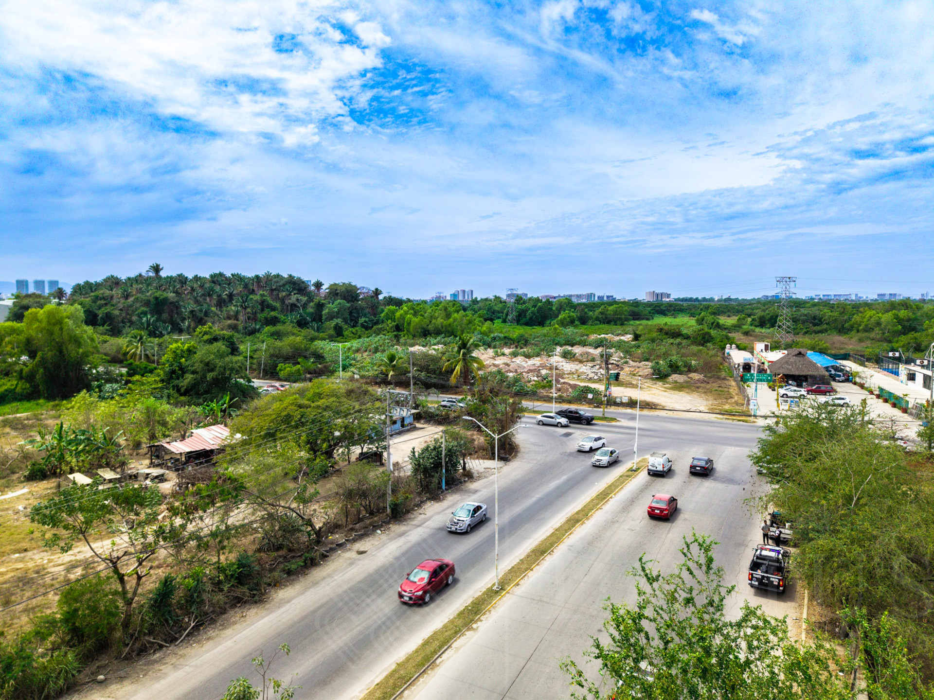 Galeria de Lote Parcelado 32, Avenida México