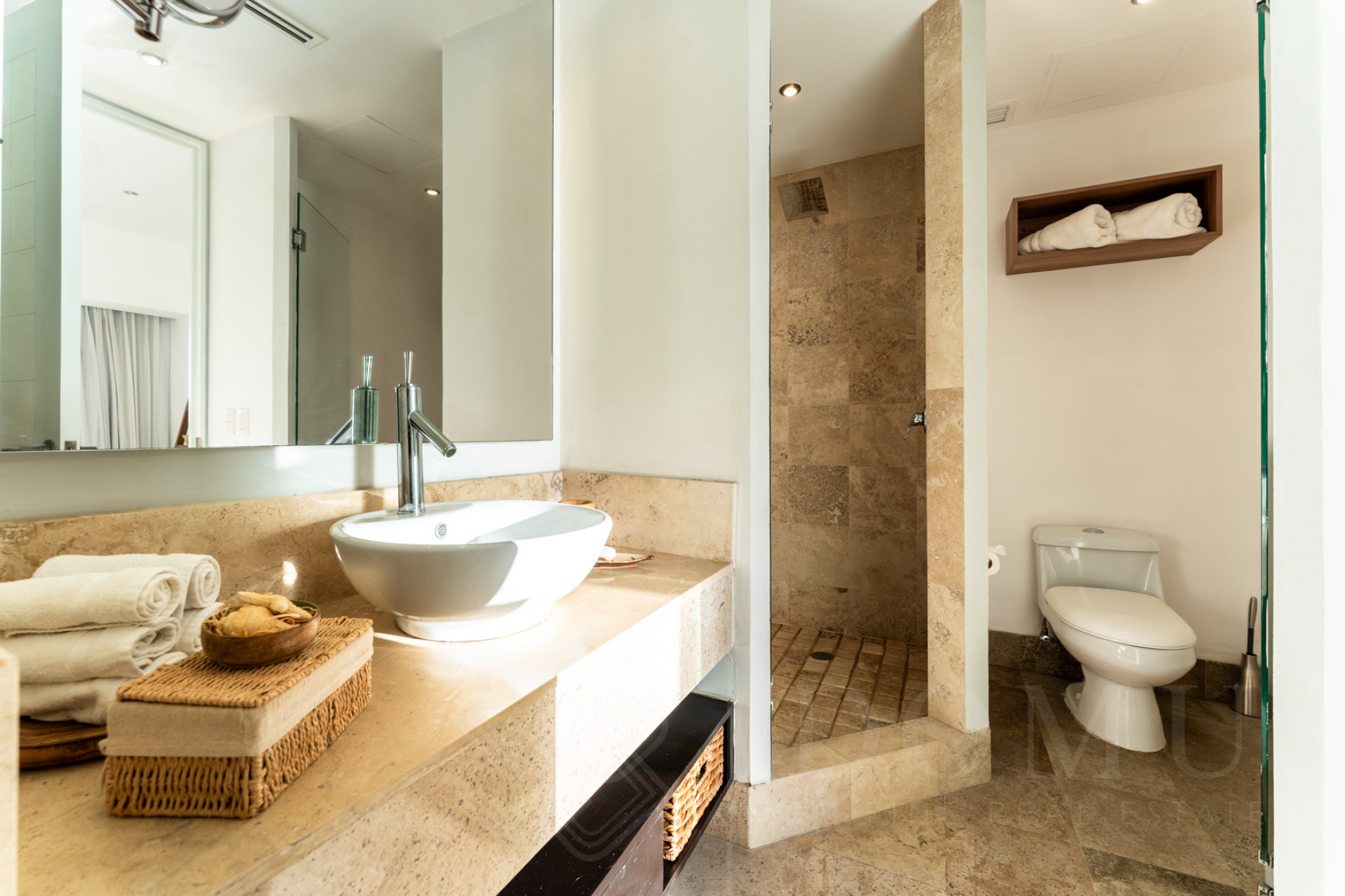 Image gallery of Unit #1103 Deck 12