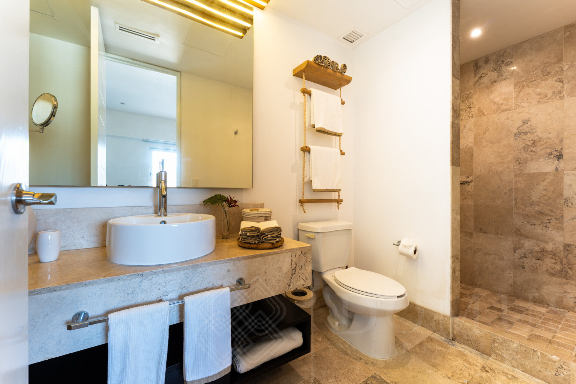 Image gallery of Unit #1103 Deck 12