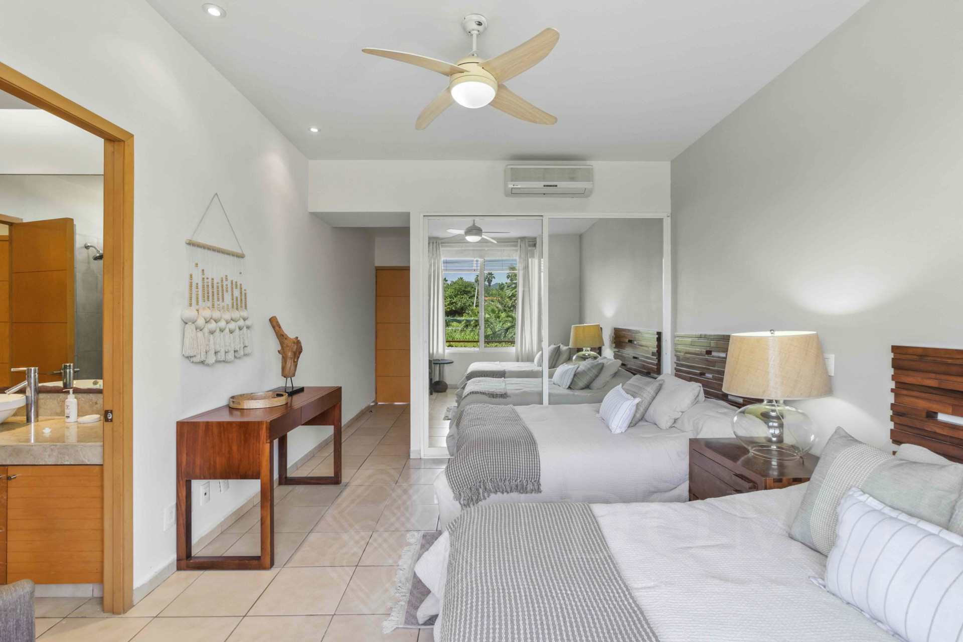 Image gallery of Condo #116, La Joya Huanacaxtle