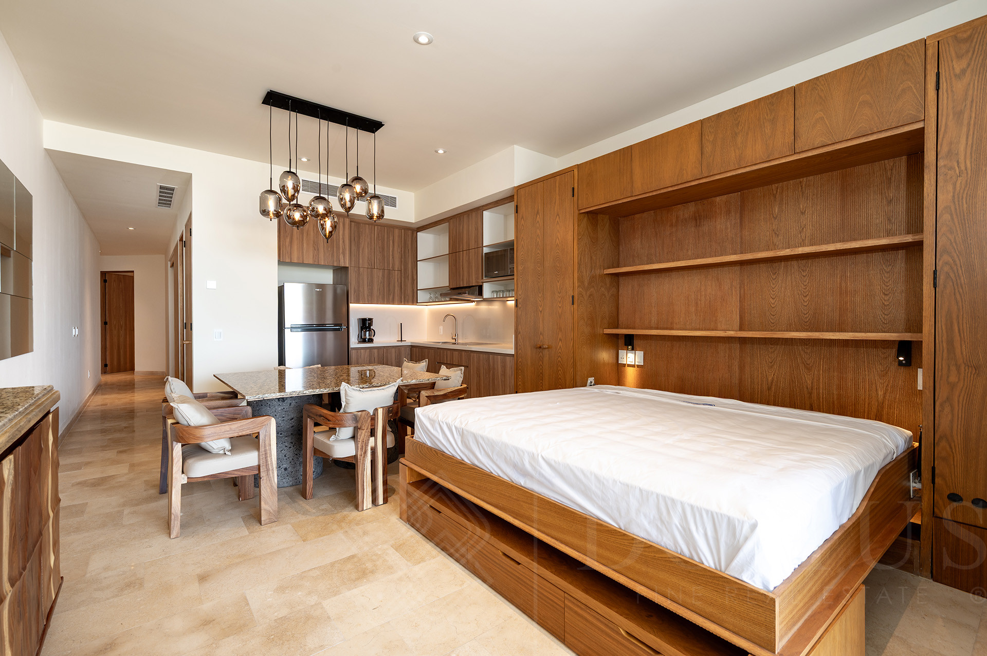 Image gallery of Zantamar TH3-A UP-03