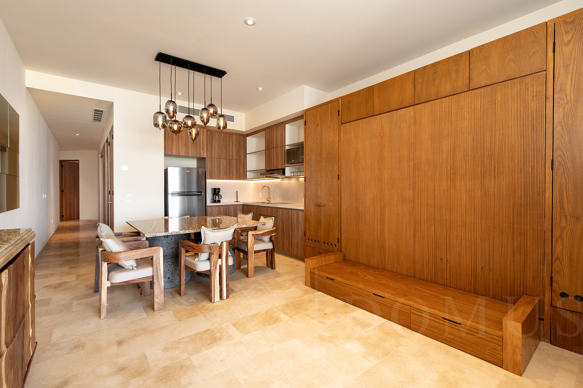 Image gallery of Zantamar TH3-A UP-03