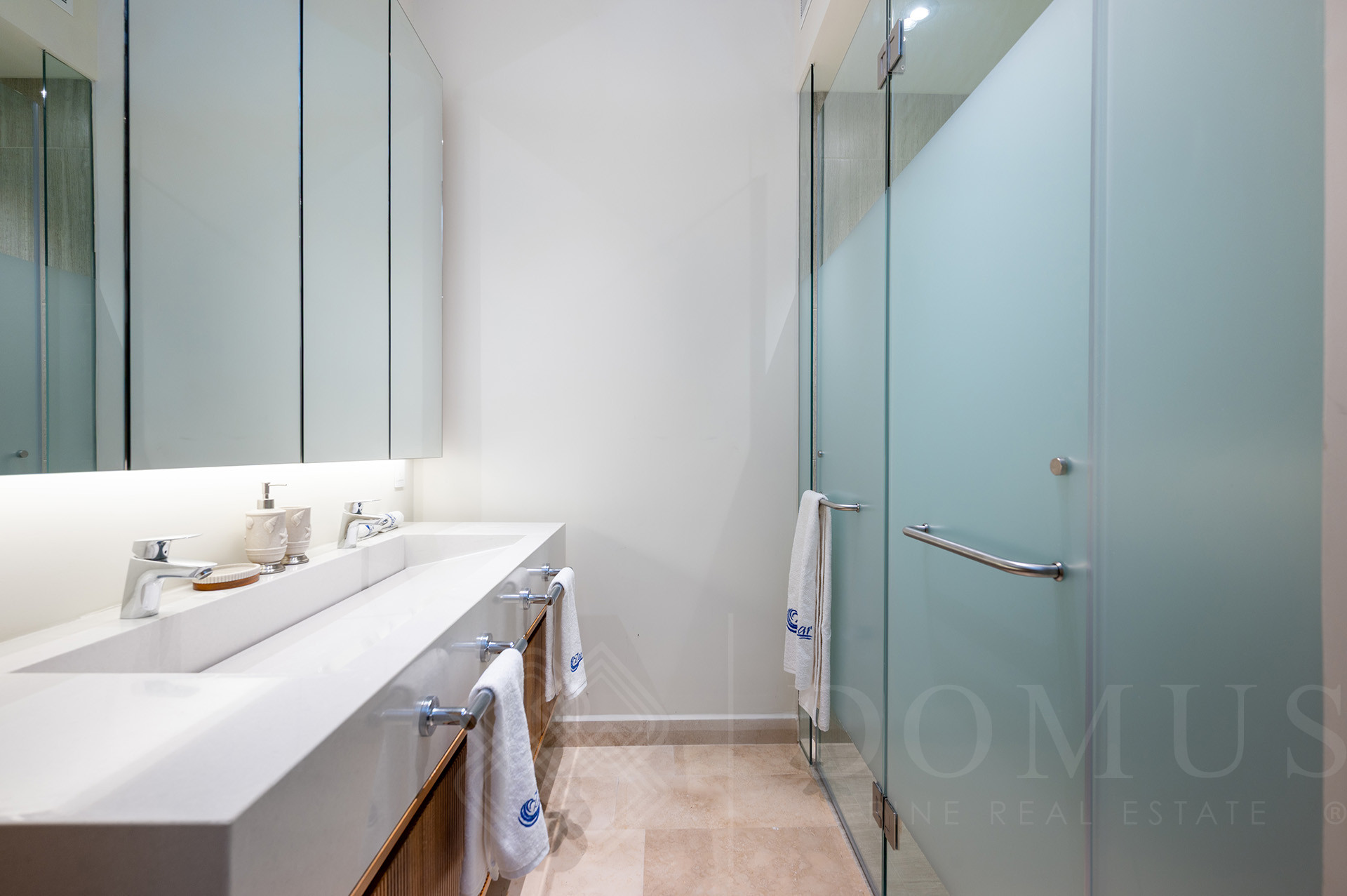 Image gallery of Zantamar TH3-A UP-03