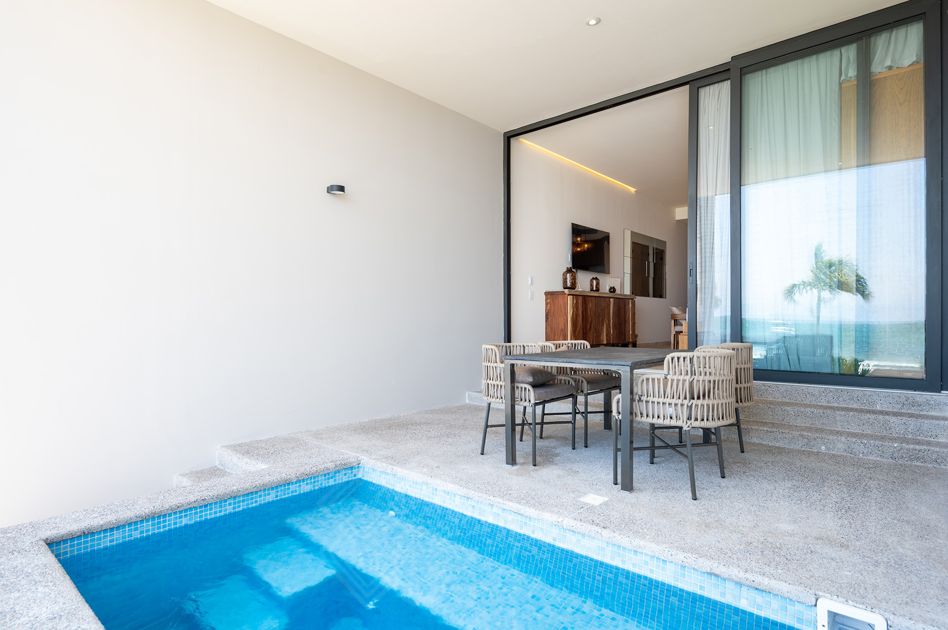 Image gallery of Zantamar TH3-A UP-03