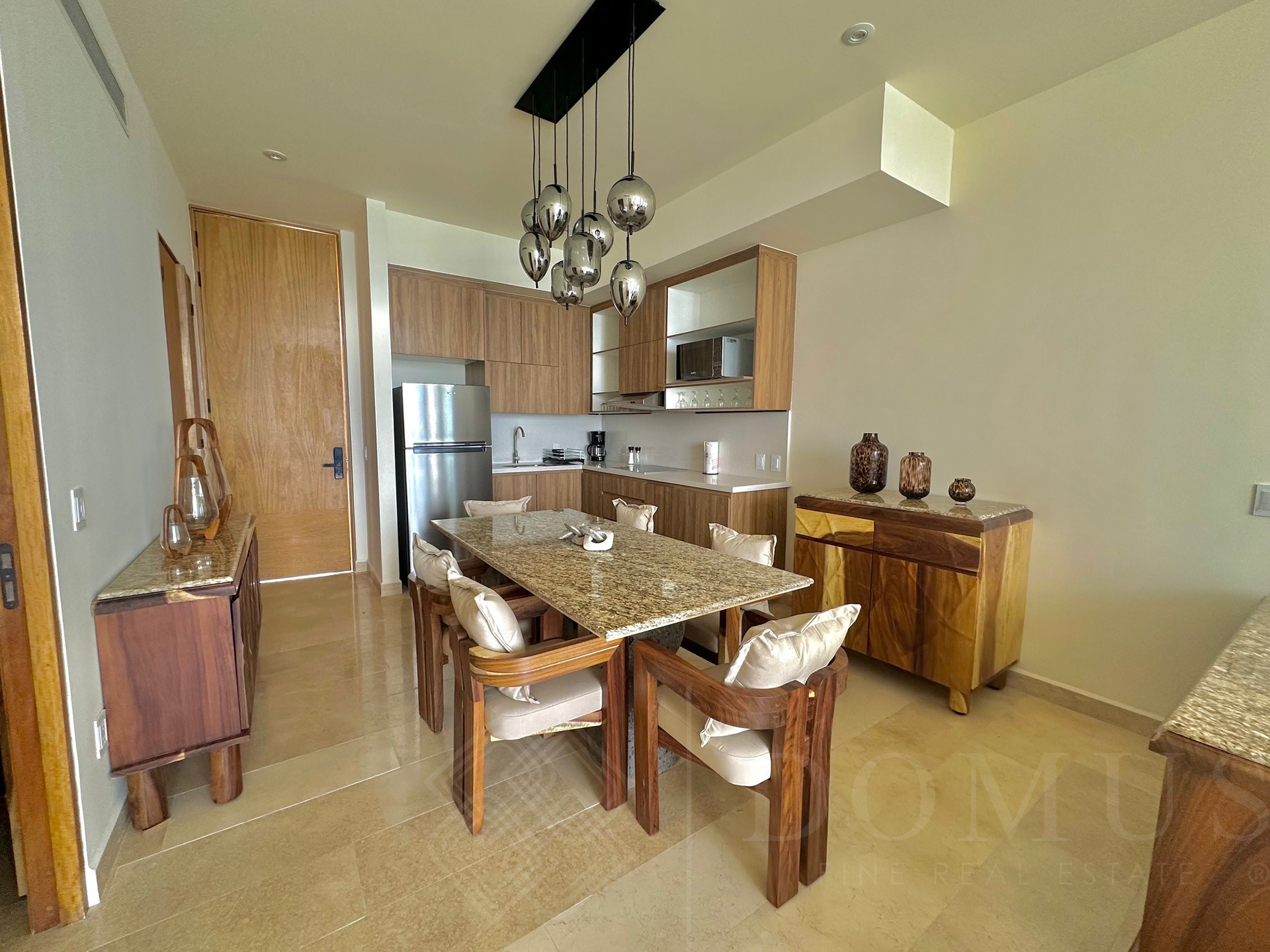 Image gallery of Zantamar PH 606-B UP 189