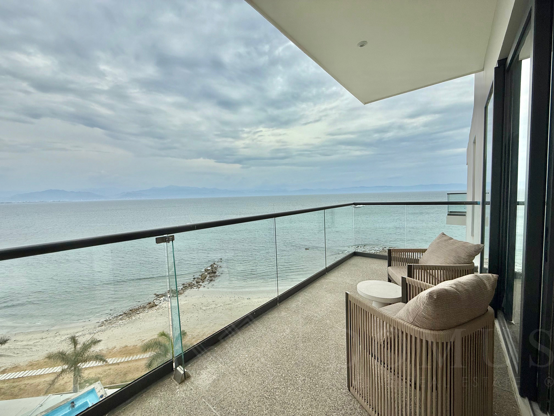 Image gallery of Zantamar 302-B UP 94