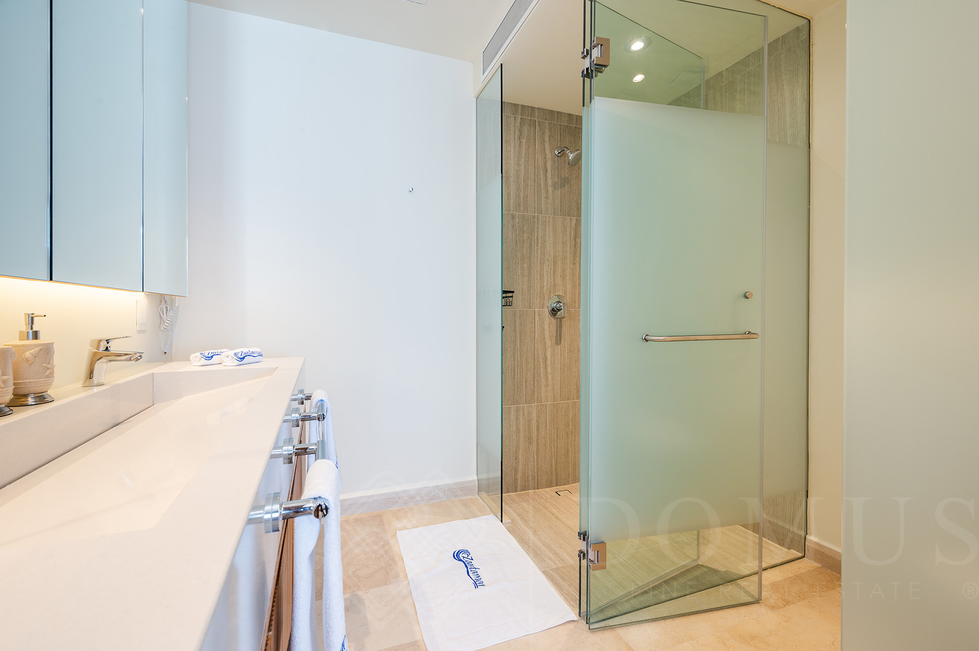 Galeria de Zantamar 405-B UP 128