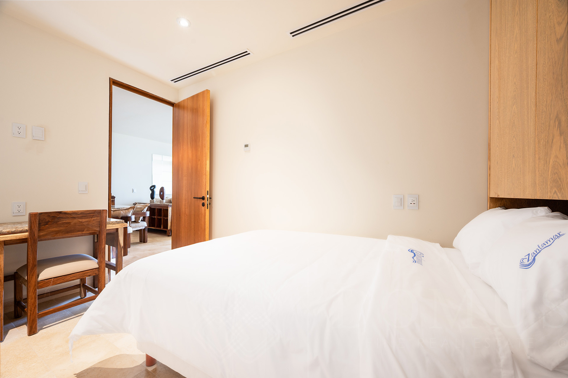 Galeria de Zantamar 405-B UP 128
