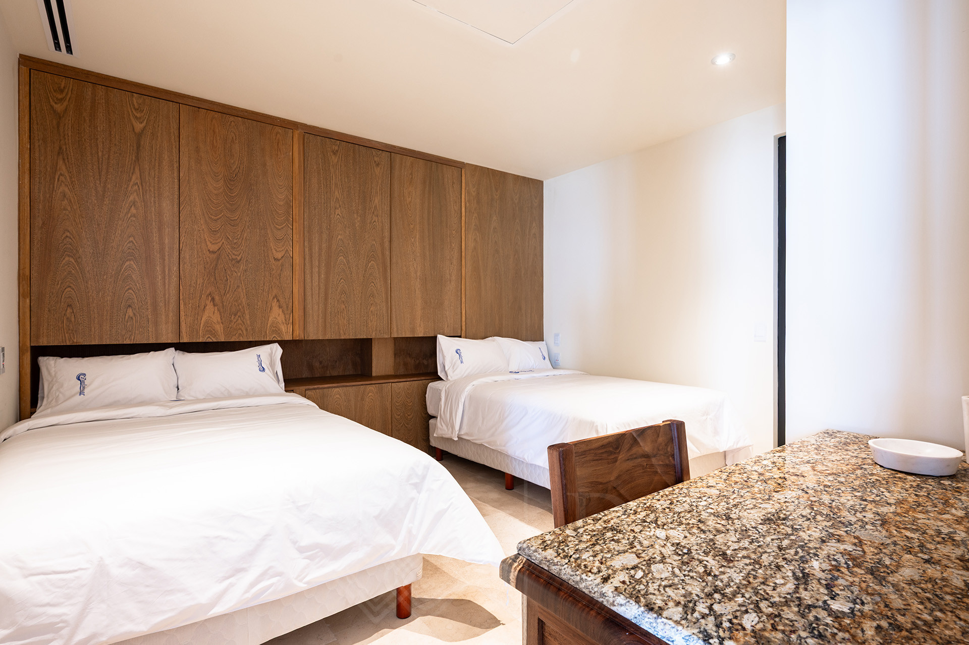 Galeria de Zantamar 305-B UP 97