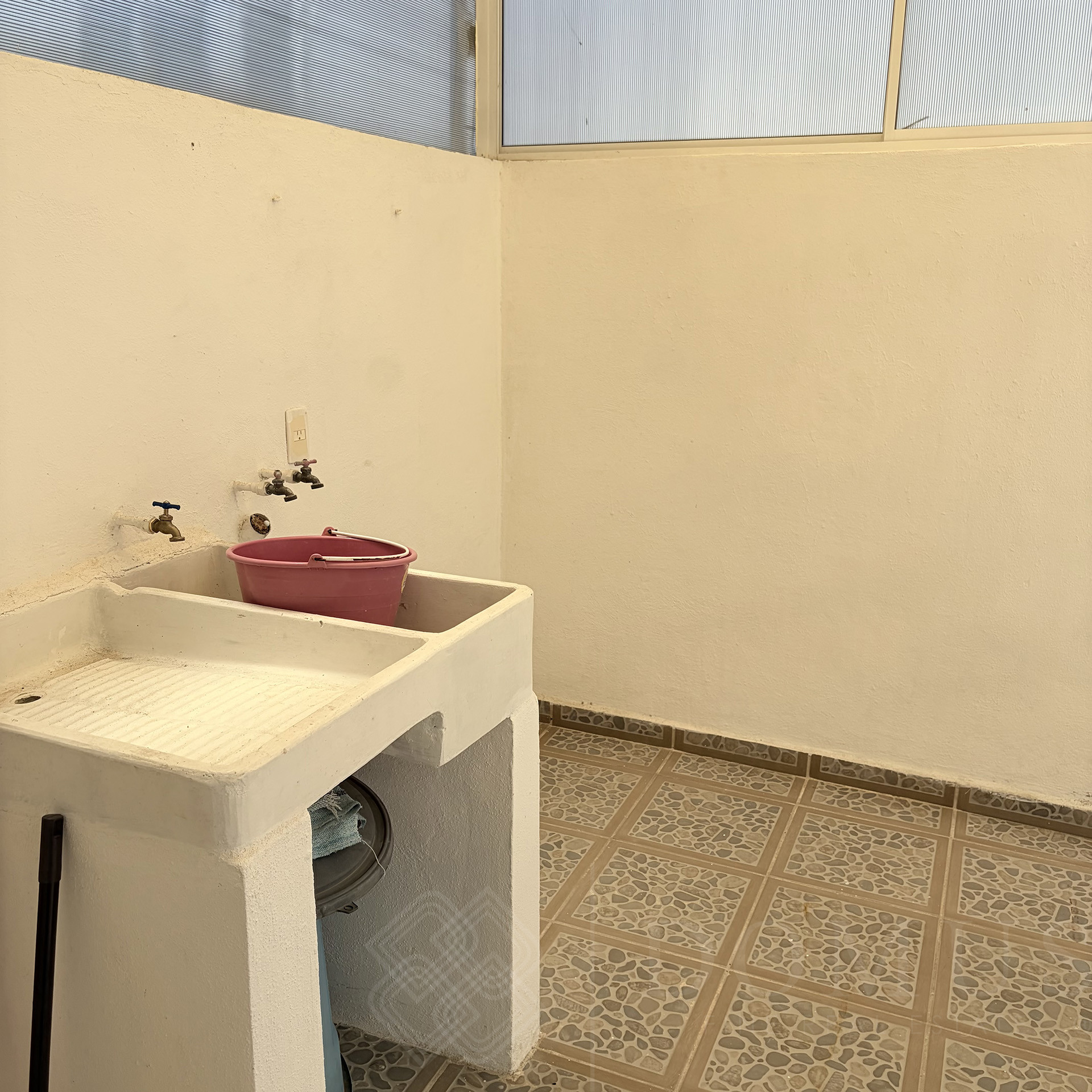 Galeria de Casa Peña, Coto Concha #9, Terralta III