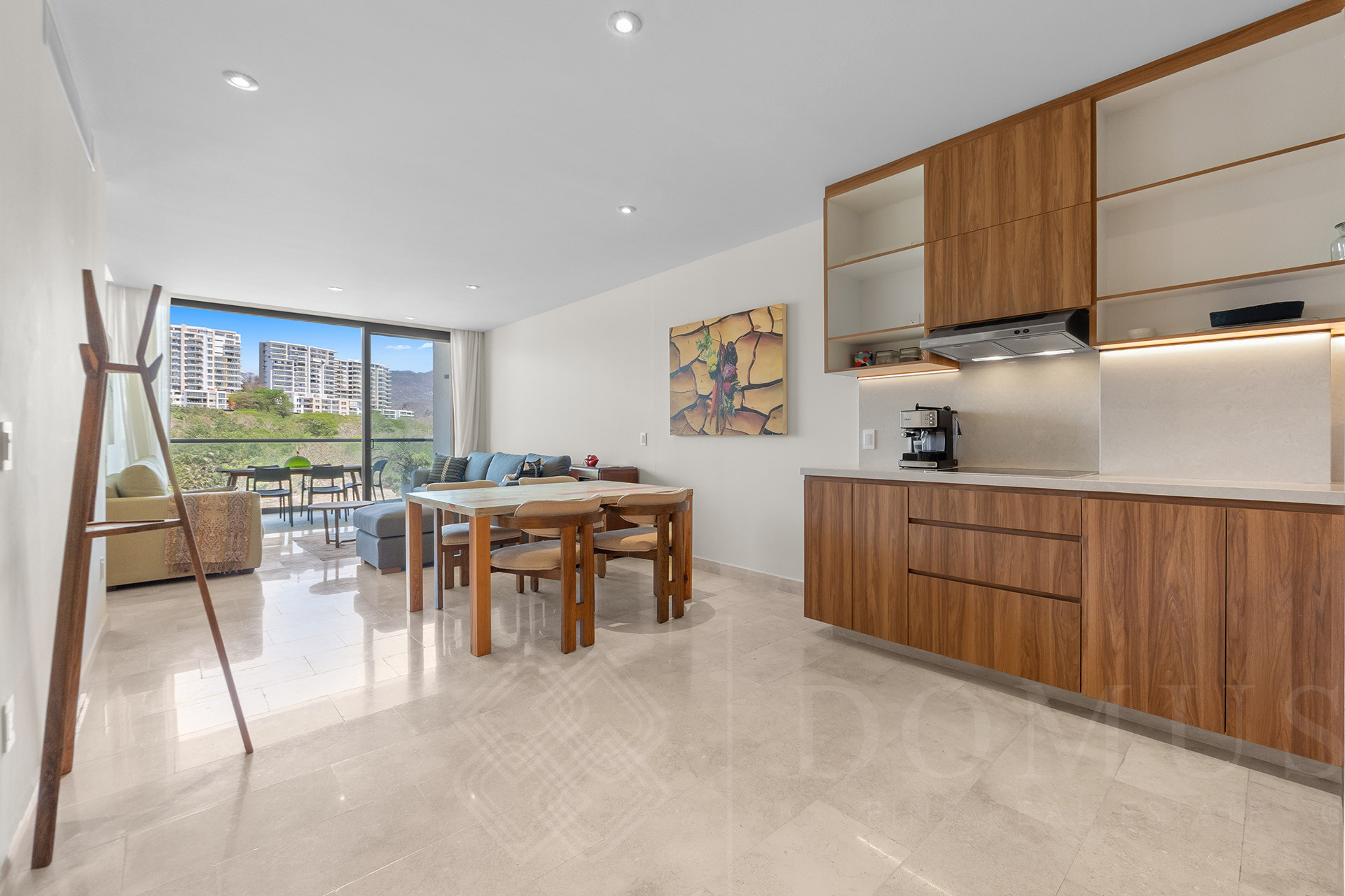Image gallery of Zantamar C404 UP-88