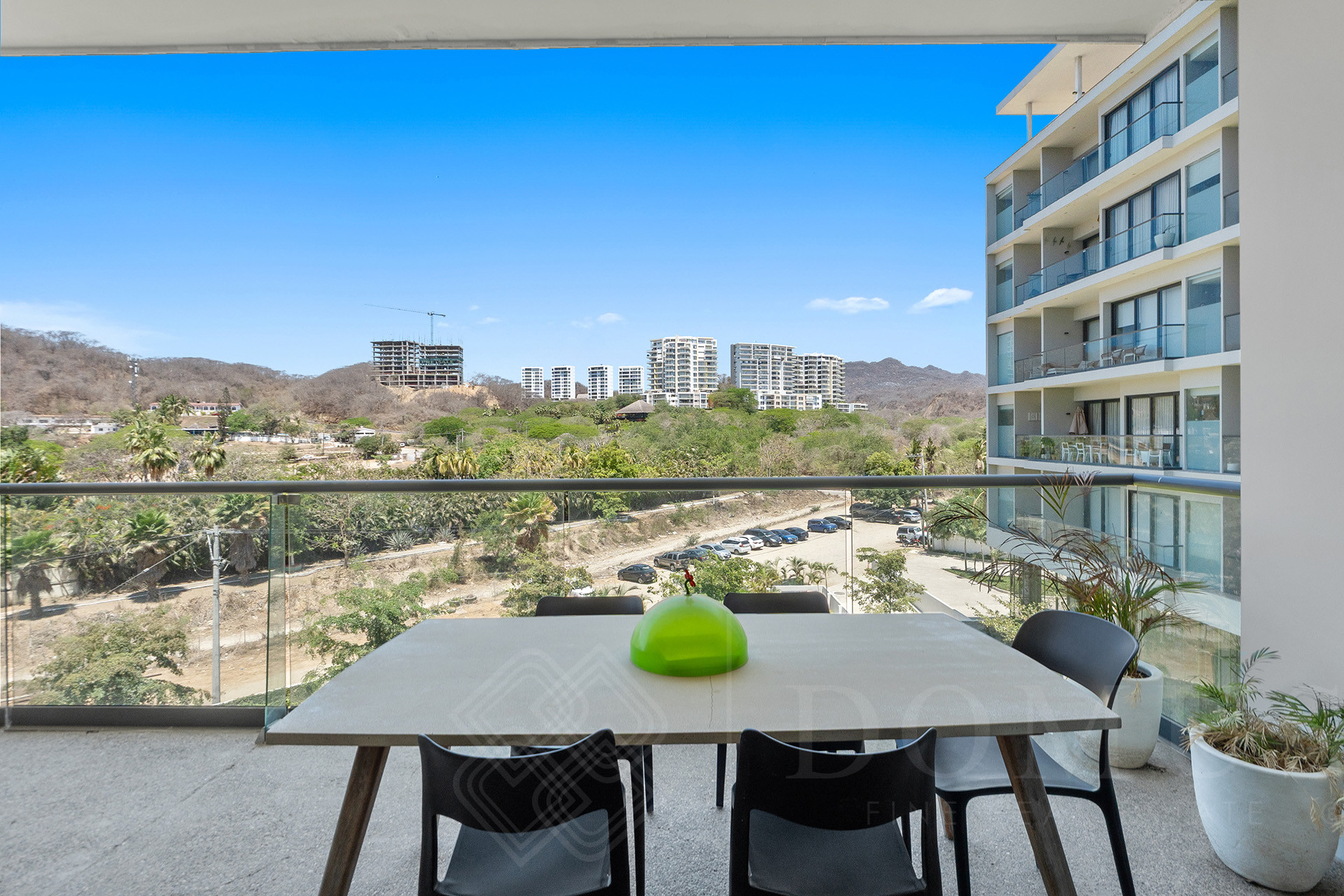 Image gallery of Zantamar C404 UP-88