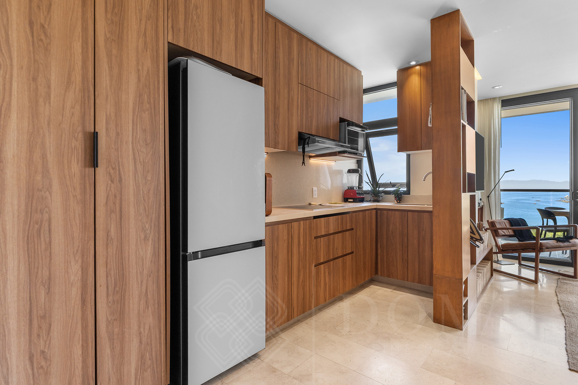 Image gallery of Zantamar A201 UP-92