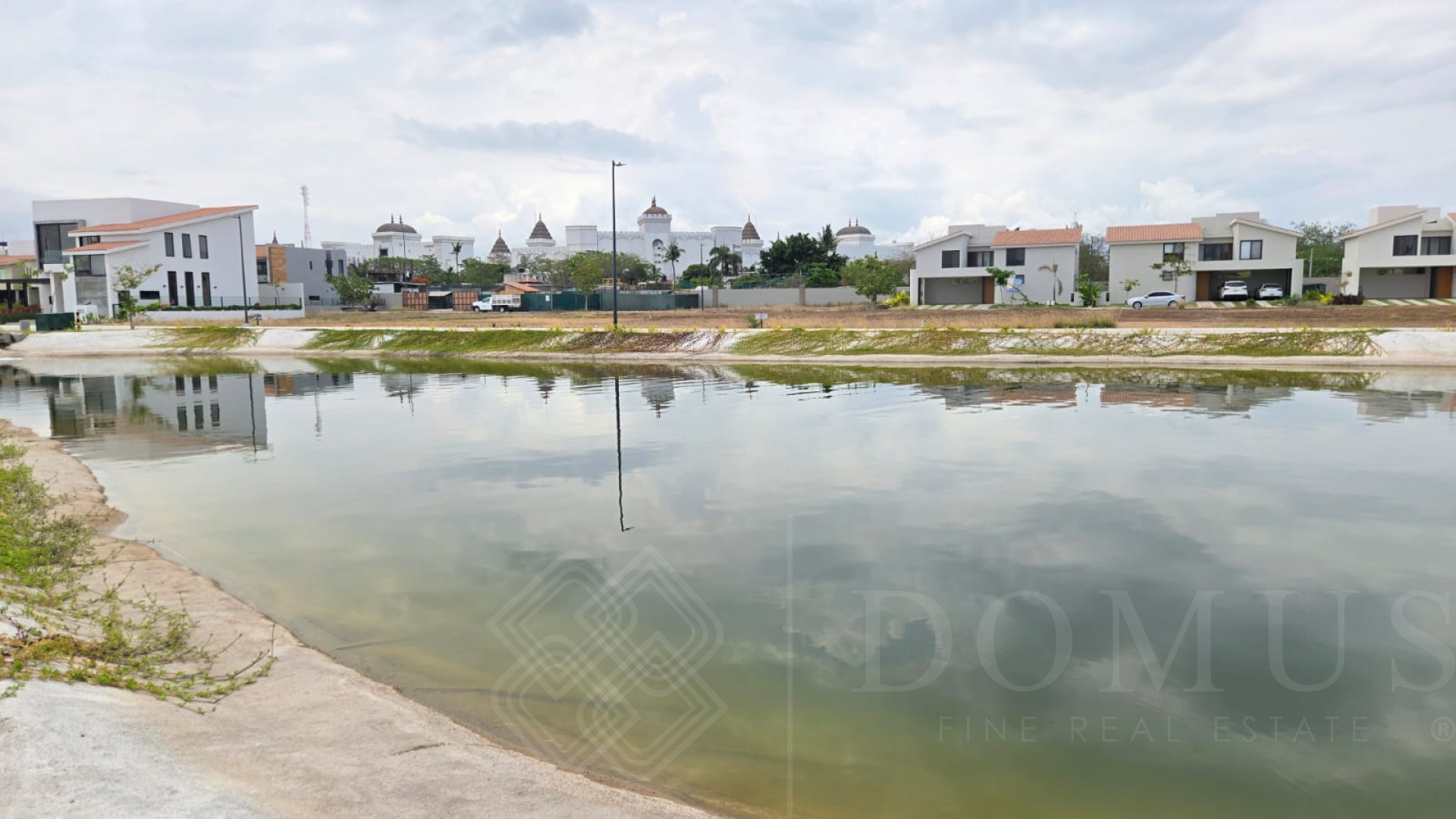 Galeria de Lote #184 Karakal, Nuevo Vallarta