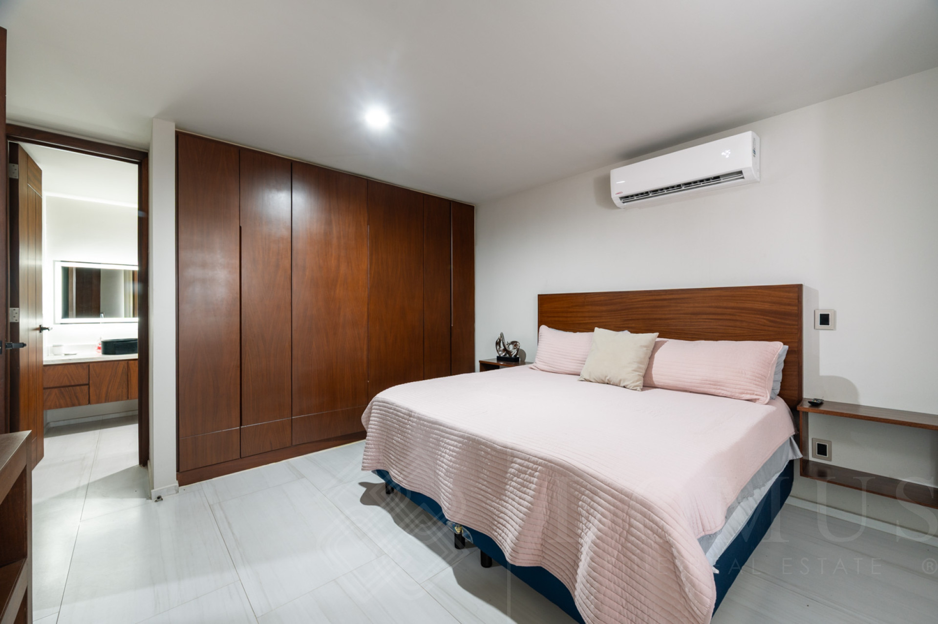 Galeria de Quadrant Torre 1000 Unidad #1204